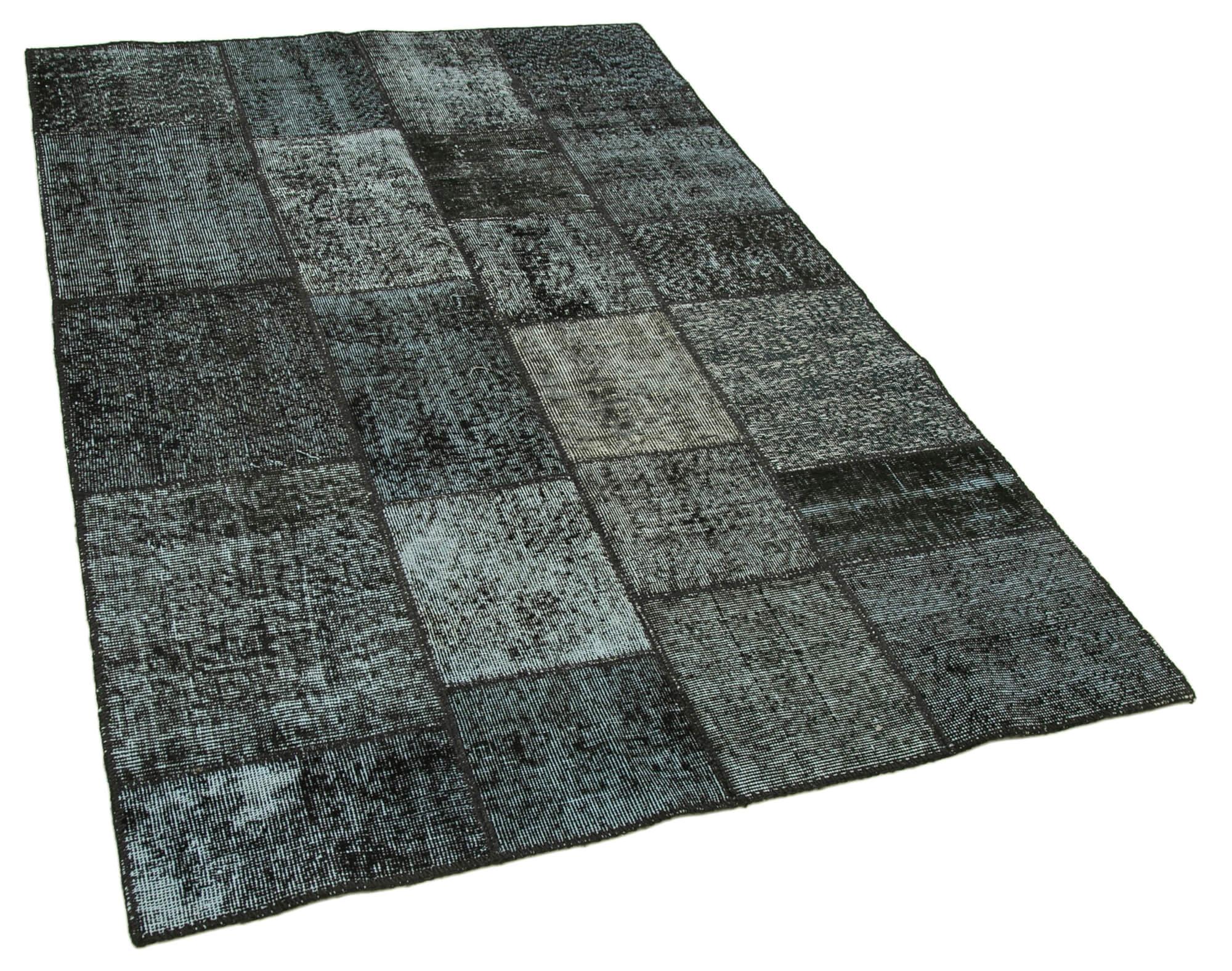 4 x 7 Black Patchwork Rug - 2520