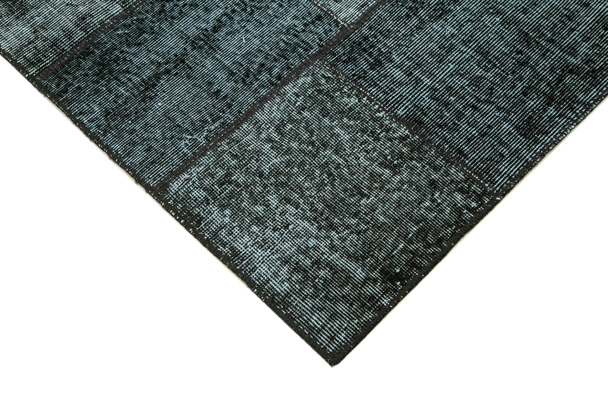 4 x 7 Black Patchwork Rug - 2520