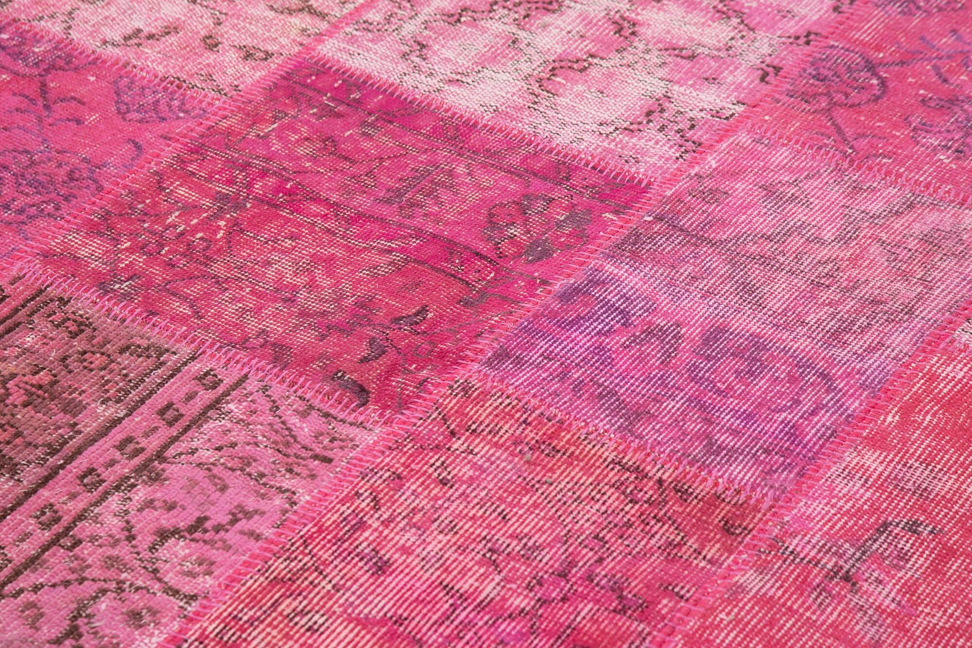 6 x 8 Pink Patchwork Rug - 2533