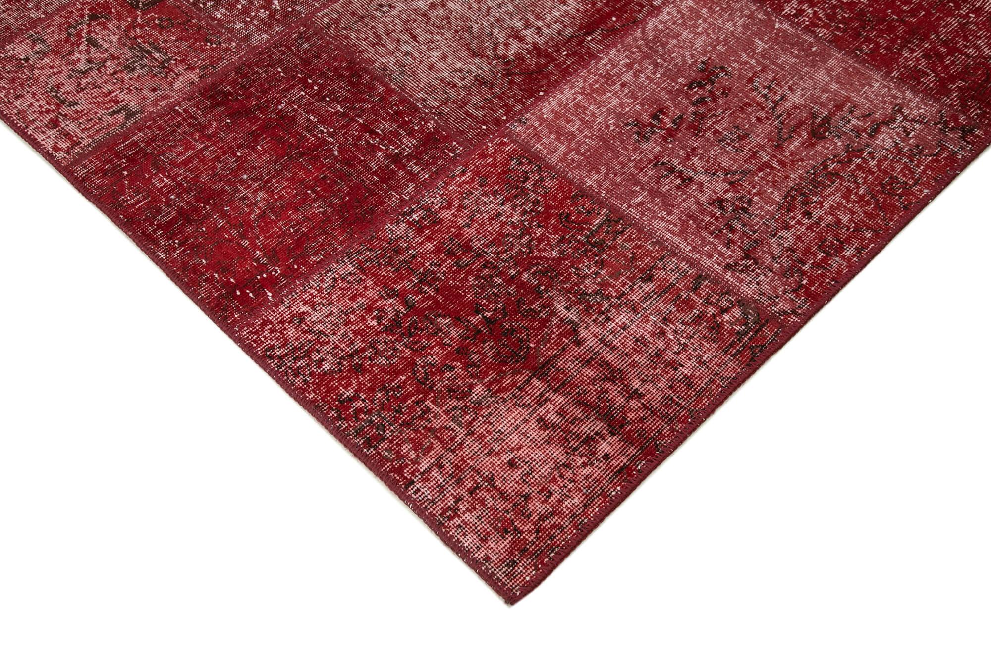 6 x 8 Red Patchwork Rug - 2552