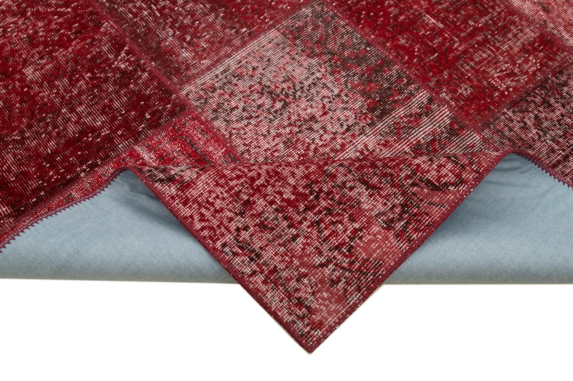 6 x 8 Red Patchwork Rug - 2552