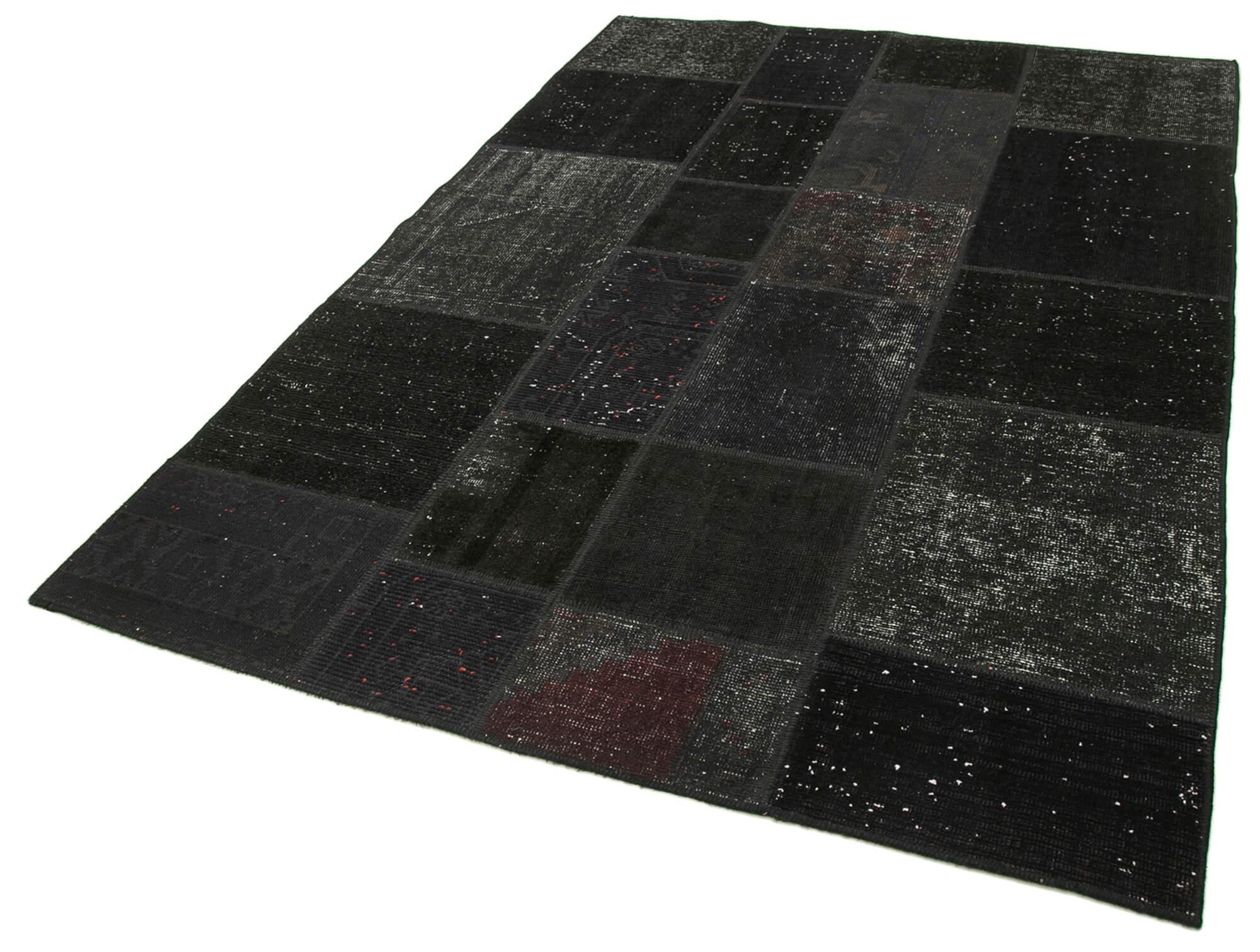 6 x 8 Black Patchwork Rug - 2554