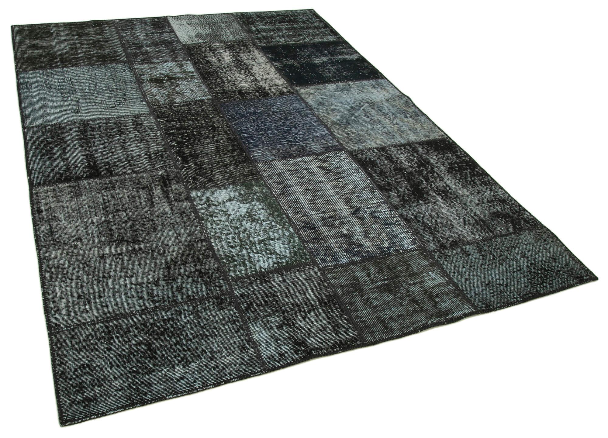 6 x 8 Black Patchwork Rug - 2555