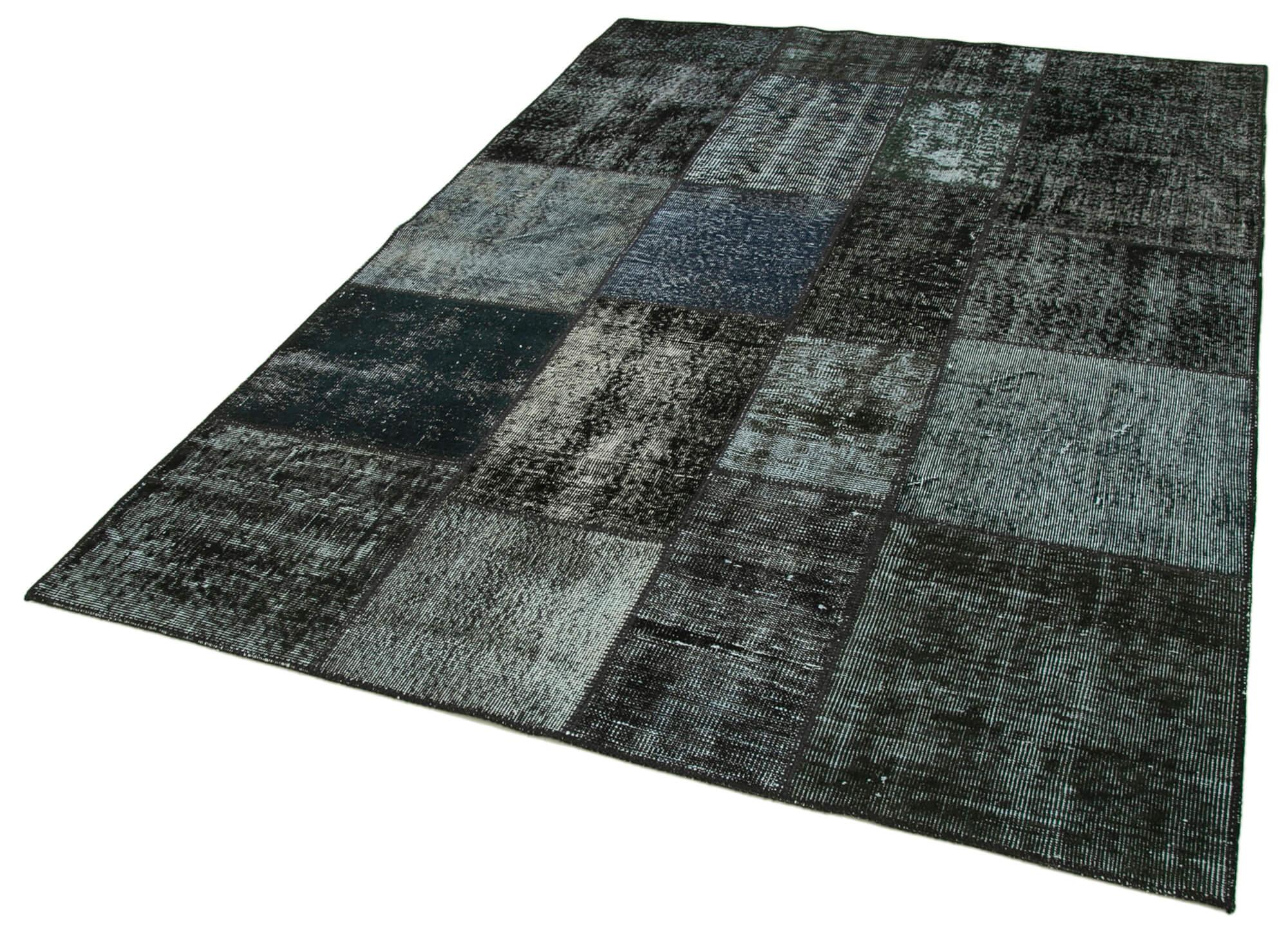 6 x 8 Black Patchwork Rug - 2555