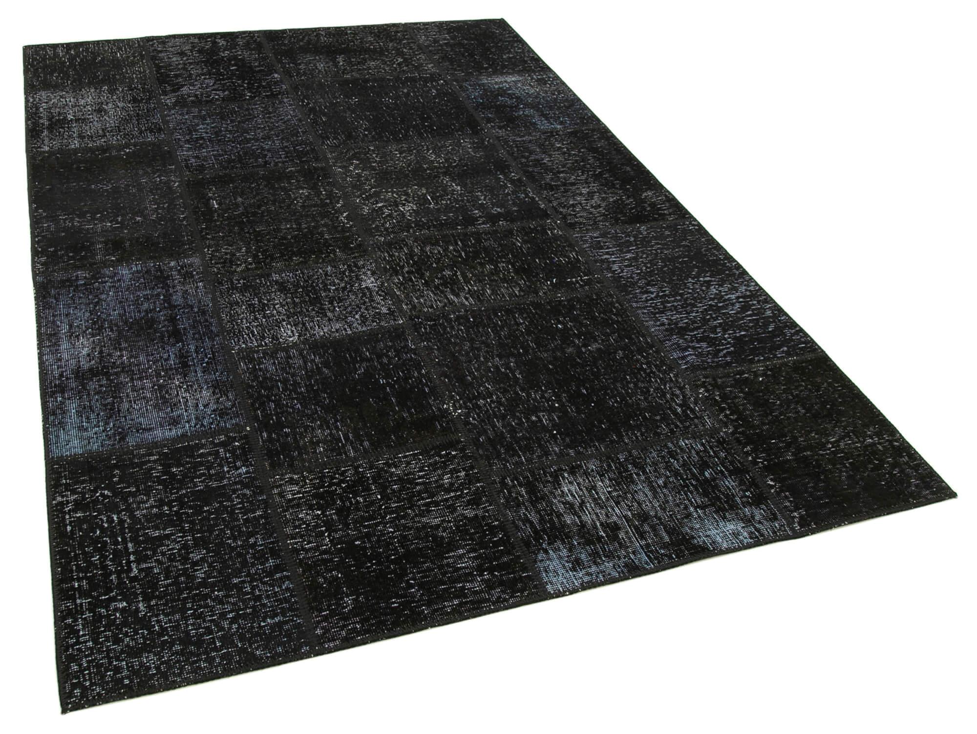 5 x 8 Black Patchwork Rug - 2565