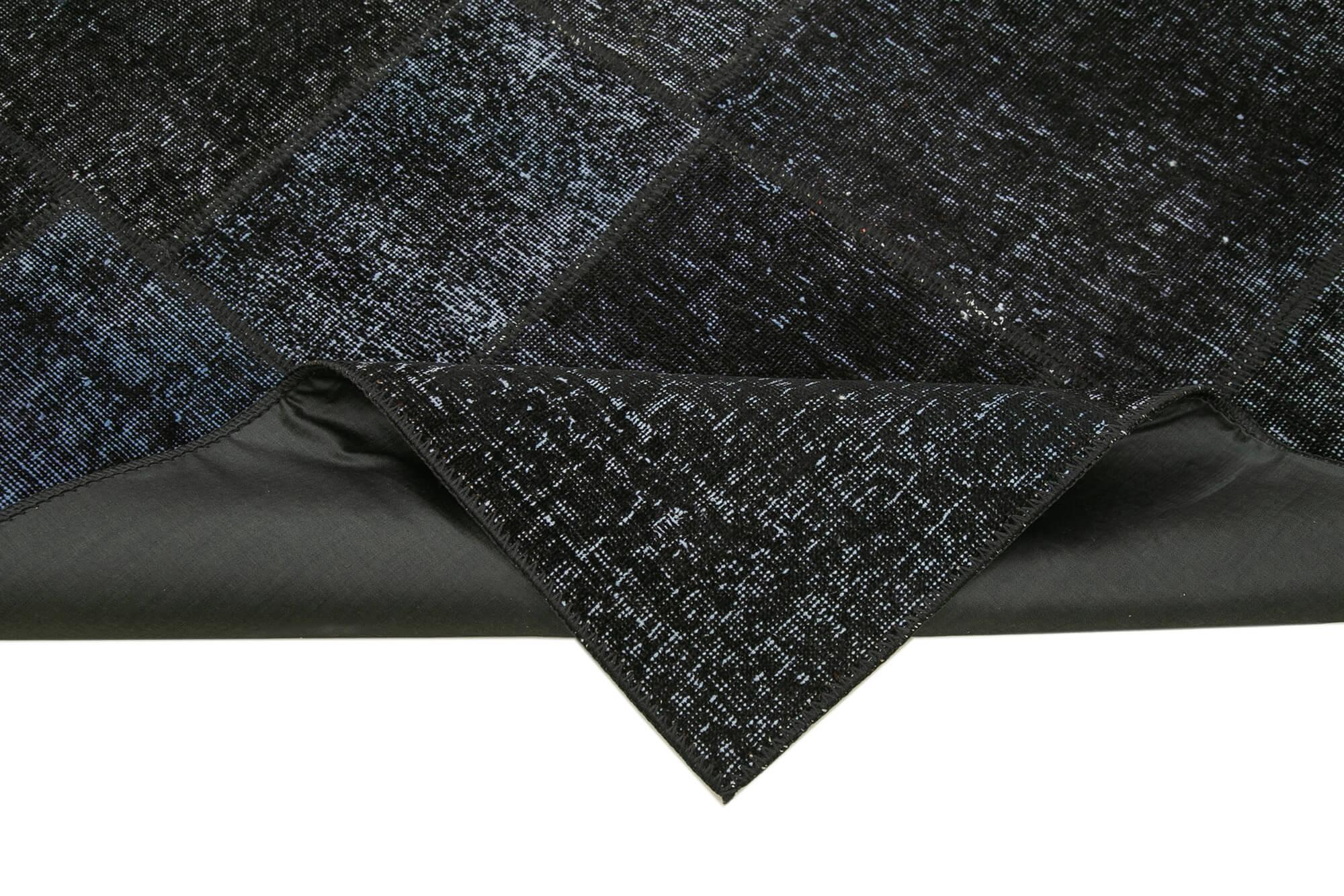 5 x 8 Black Patchwork Rug - 2565