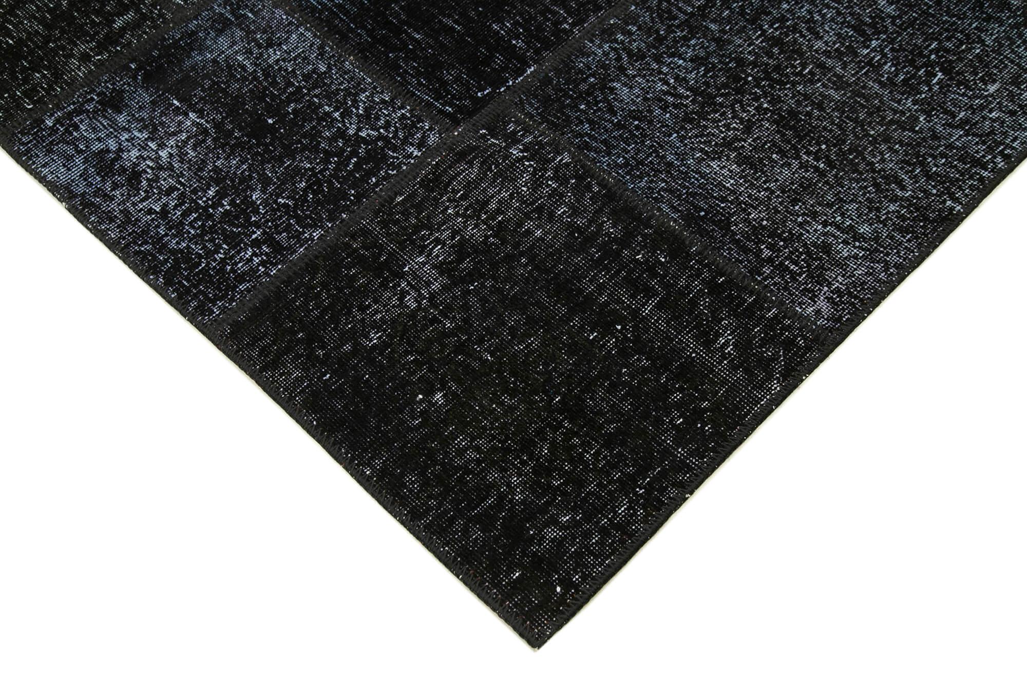 6 x 8 Black Patchwork Rug - 2567