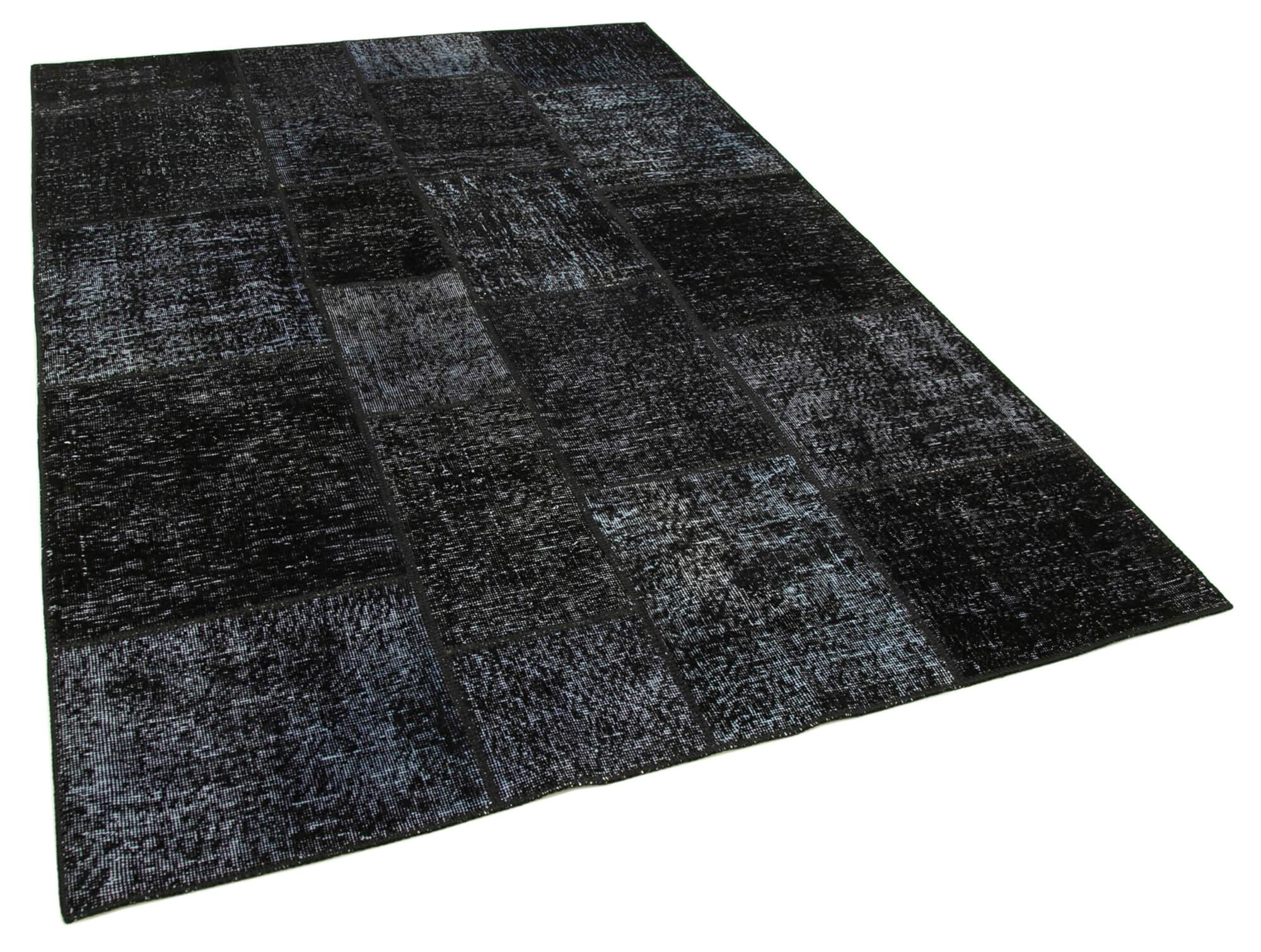 6 x 8 Black Patchwork Rug - 2568