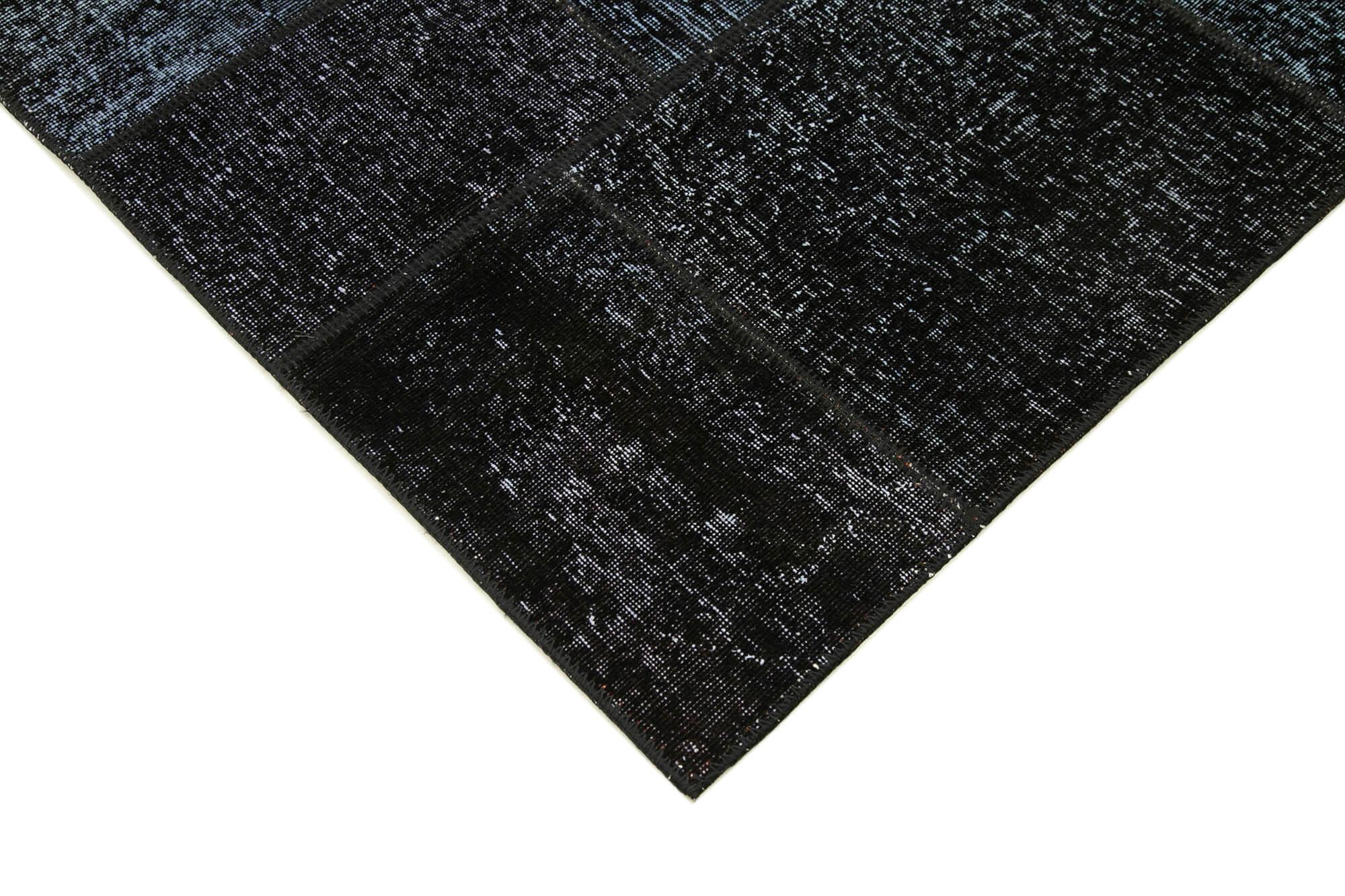 6 x 8 Black Patchwork Rug - 2568