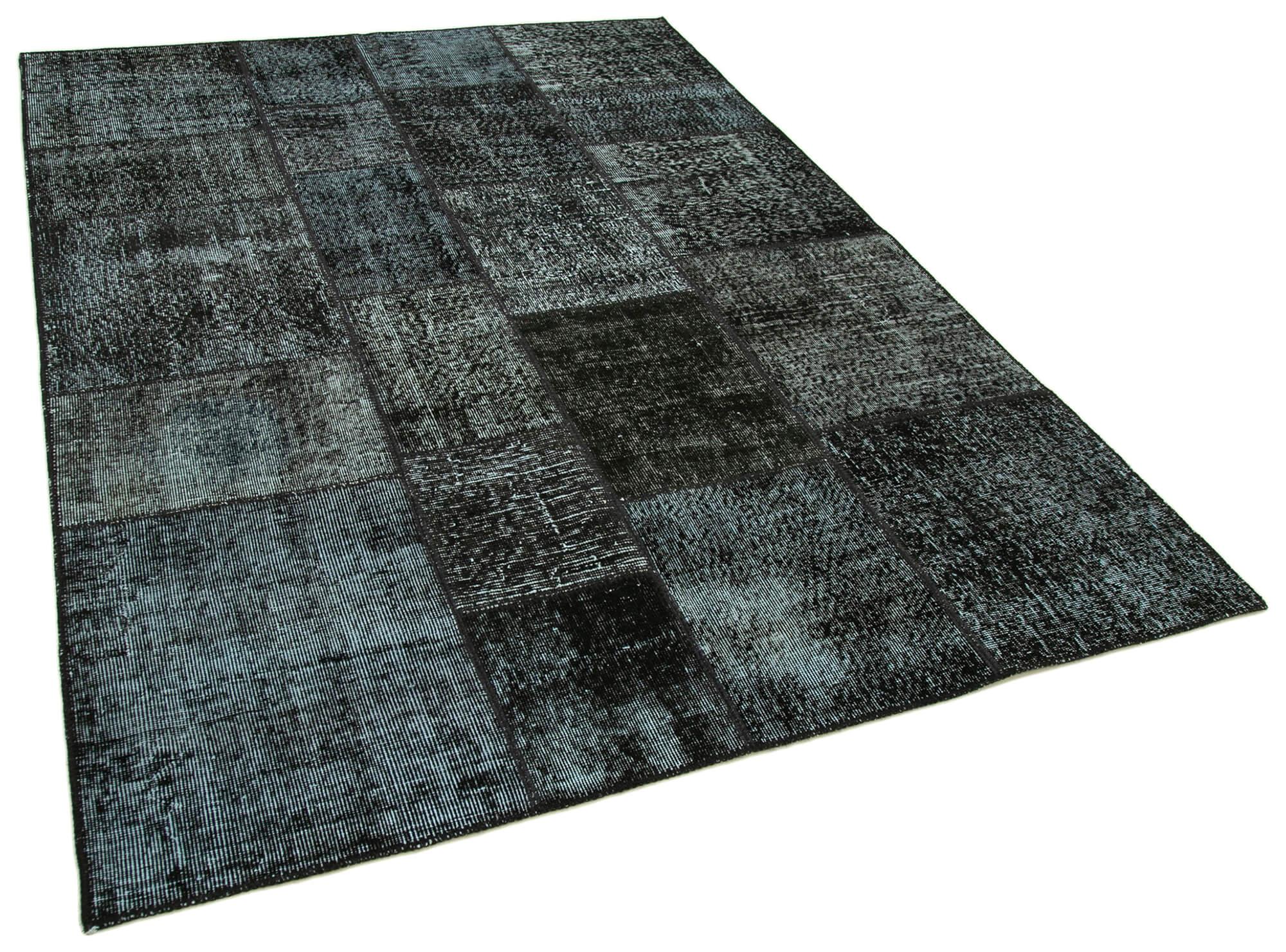 6 x 8 Black Patchwork Rug - 2578