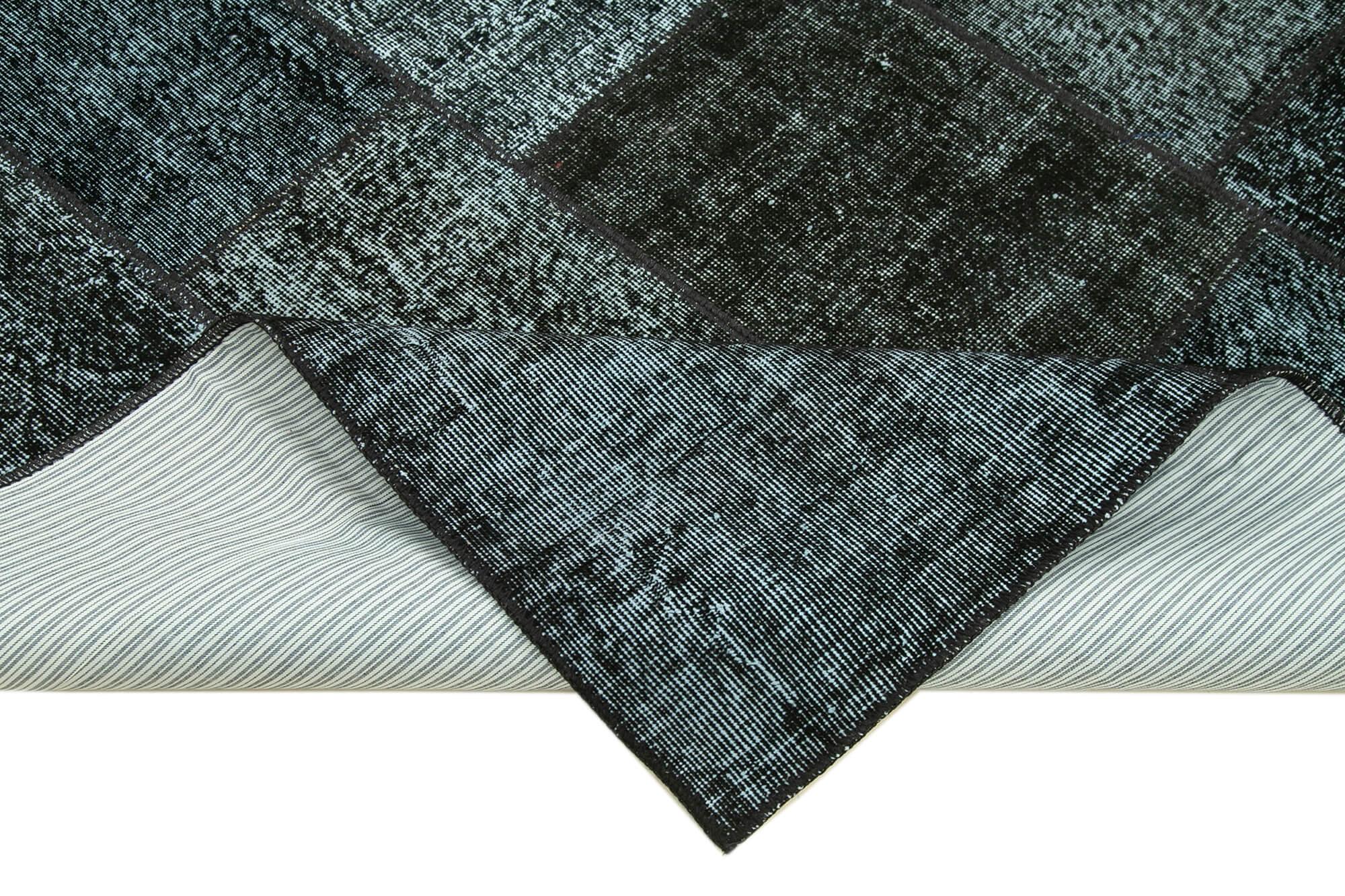 6 x 8 Black Patchwork Rug - 2578