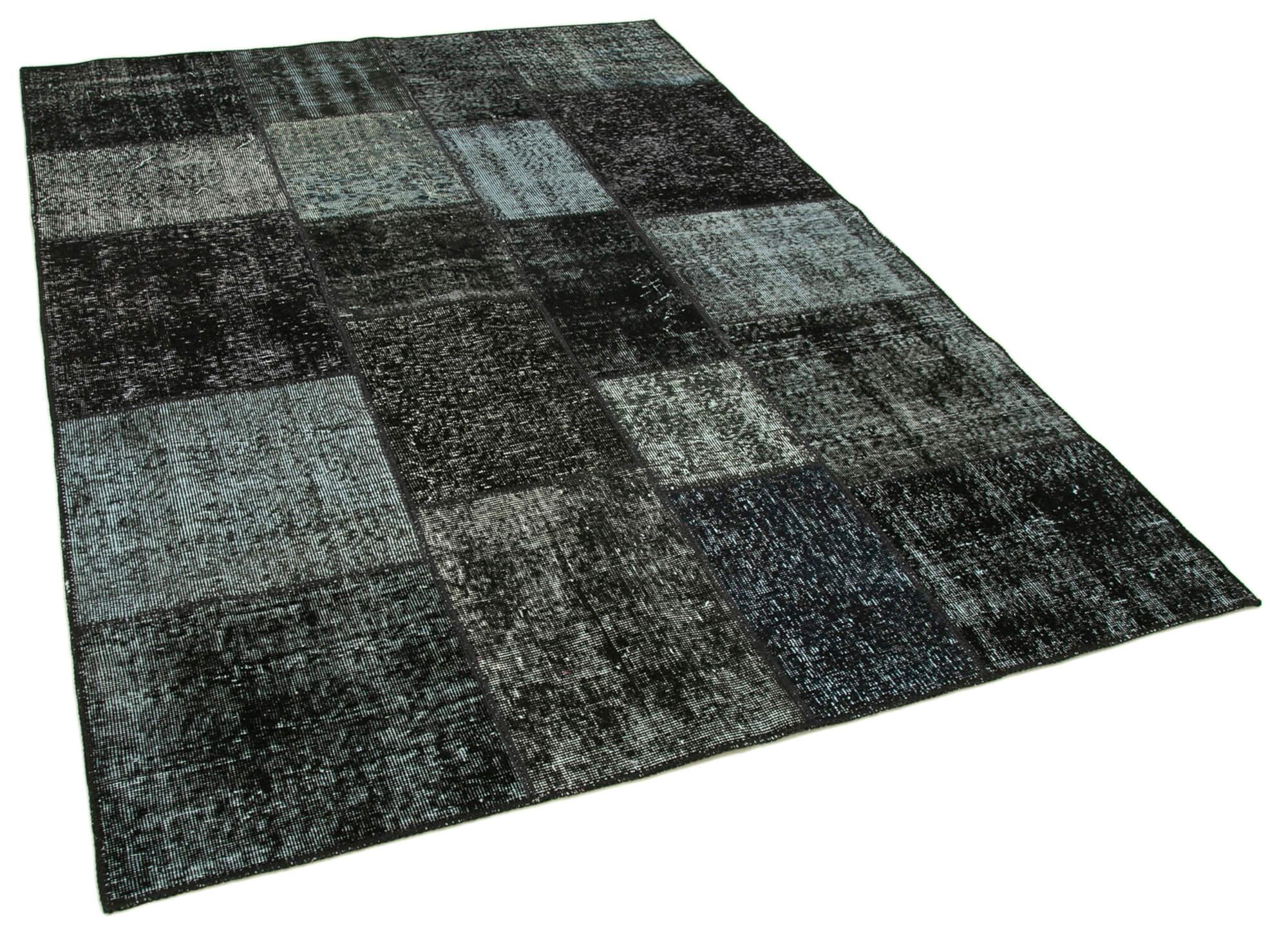 6 x 8 Black Patchwork Rug - 2582