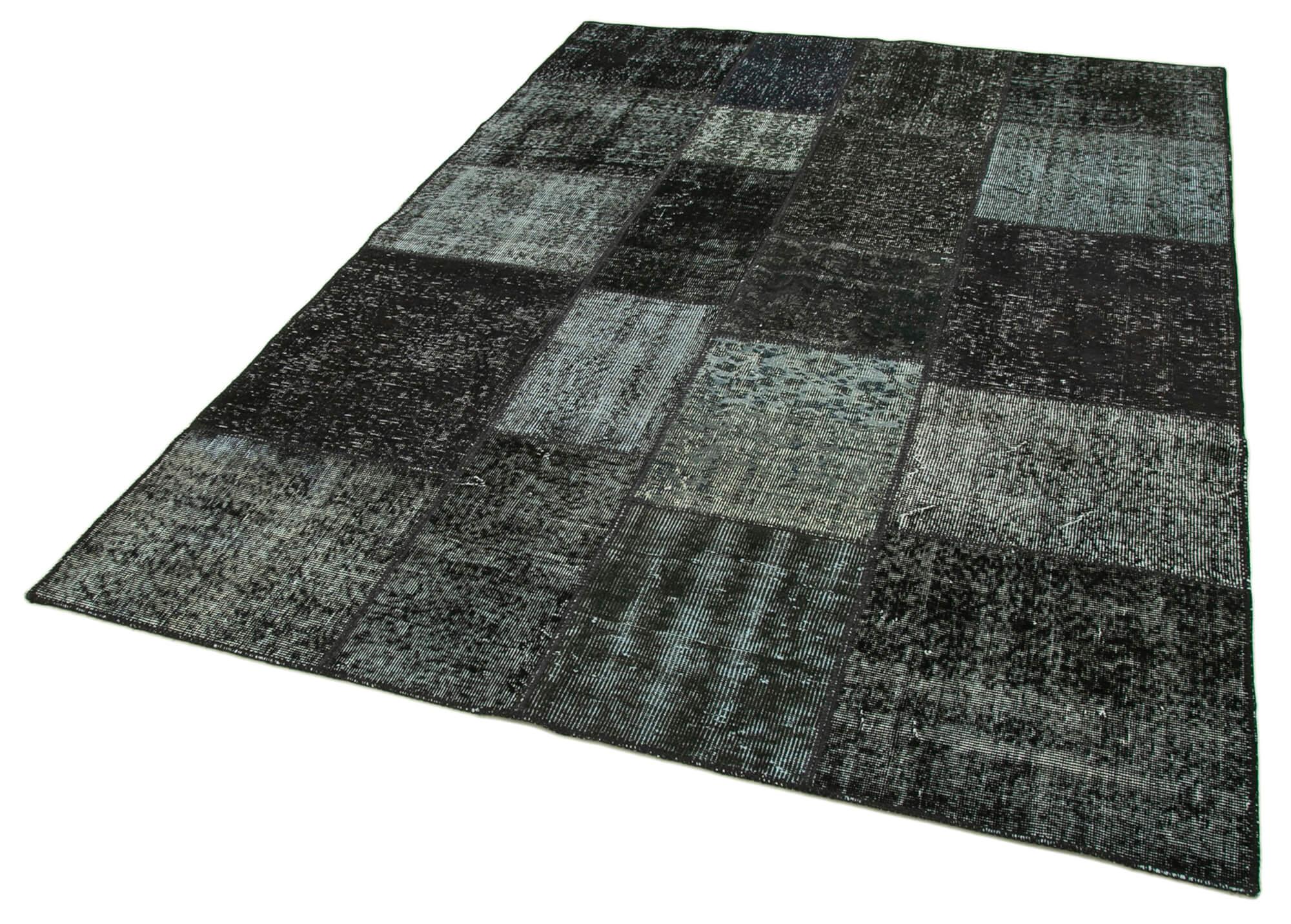 6 x 8 Black Patchwork Rug - 2582