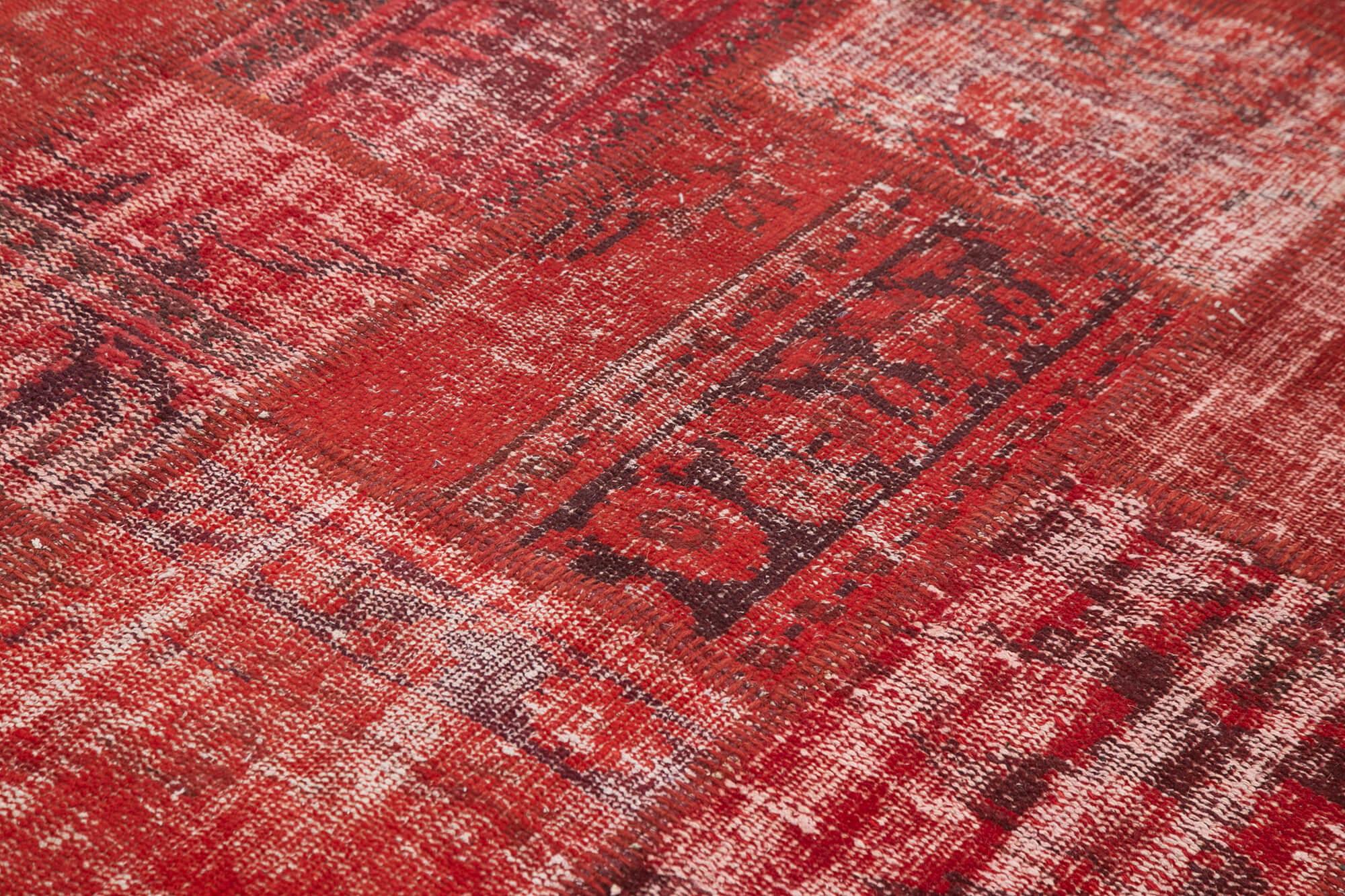 6 x 8 Red Patchwork Rug - 2585