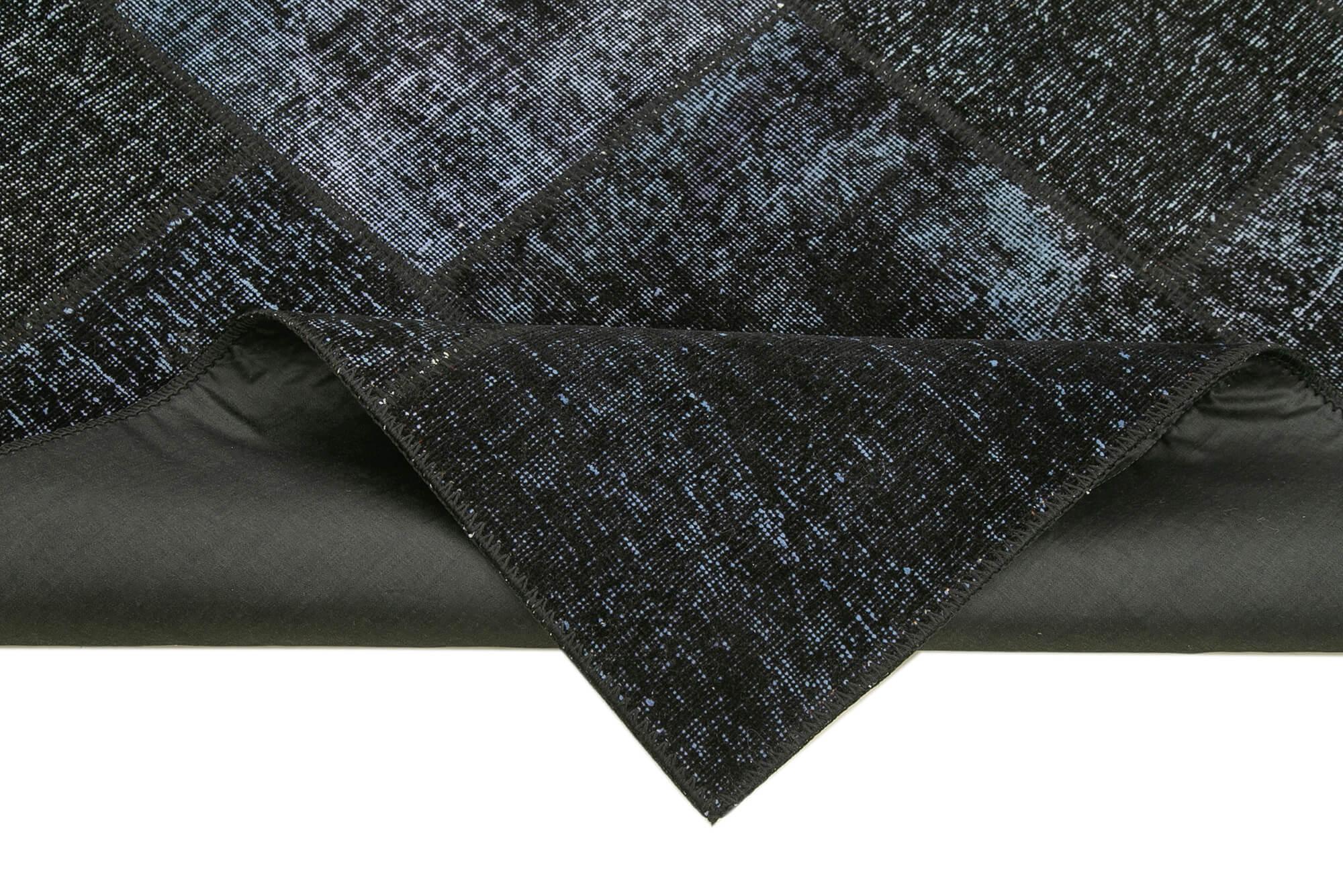 6 x 8 Black Patchwork Rug - 2587