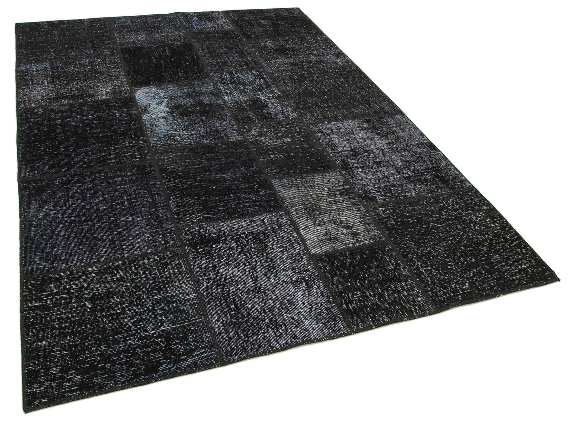 6 x 8 Black Patchwork Rug - 2590