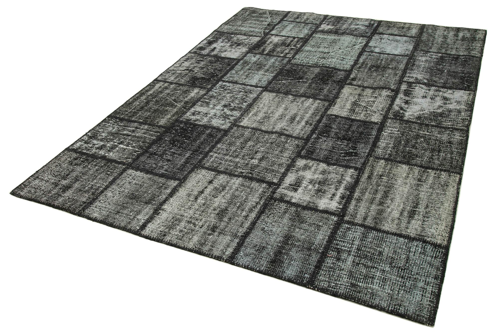 6 x 8 Black Patchwork Rug - 2599