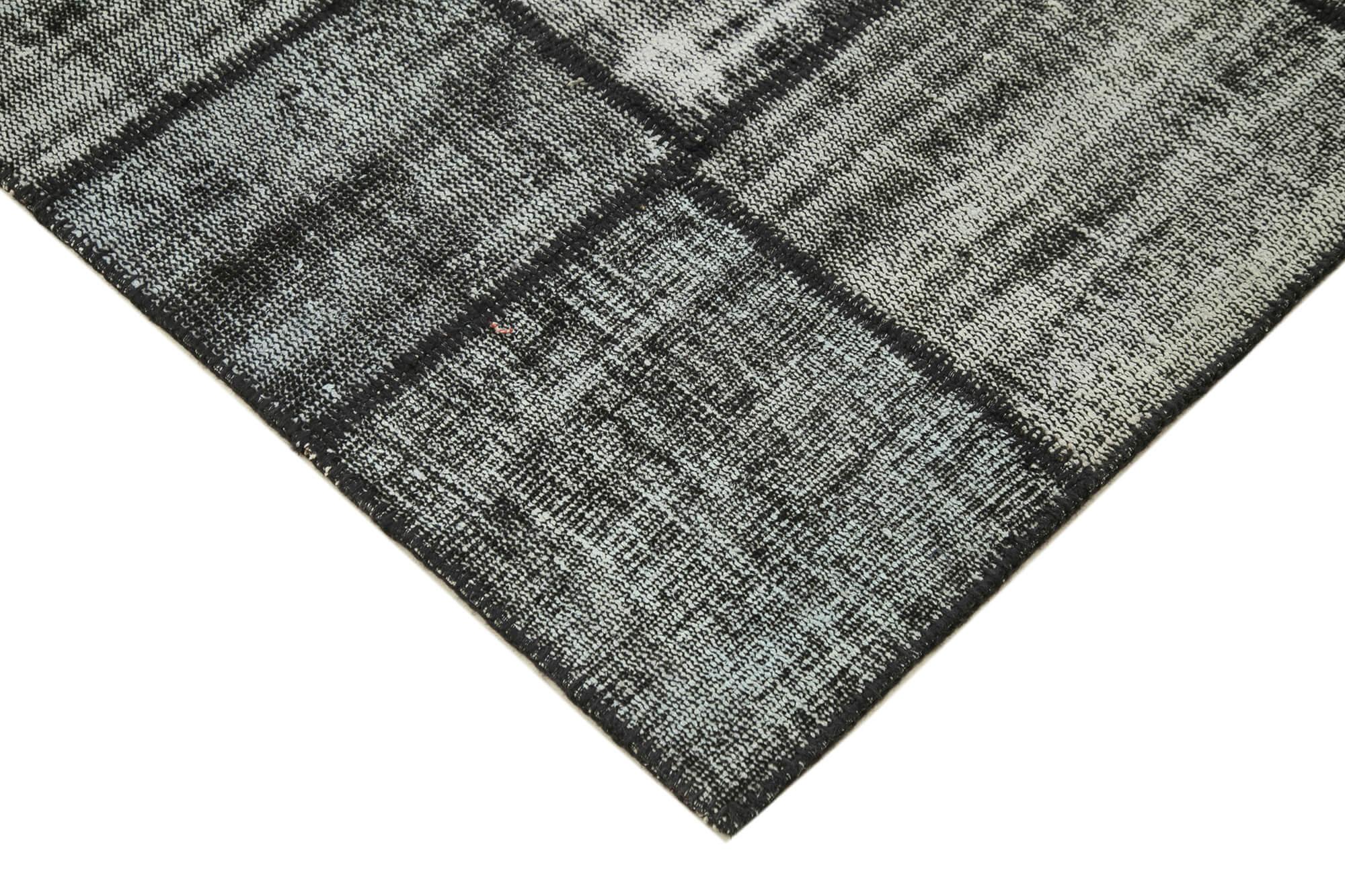 6 x 8 Black Patchwork Rug - 2599