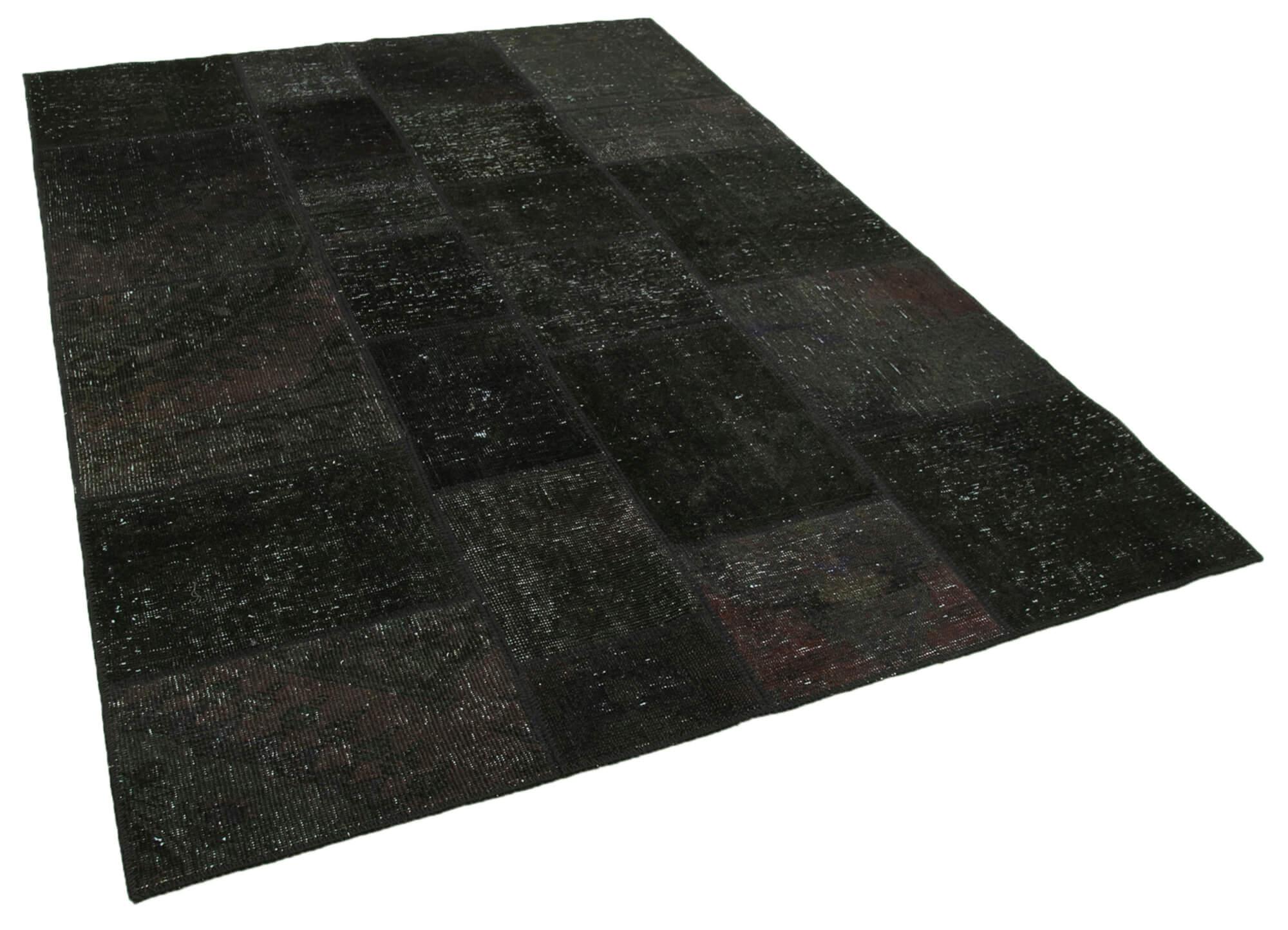 6 x 8 Black Patchwork Rug - 2604