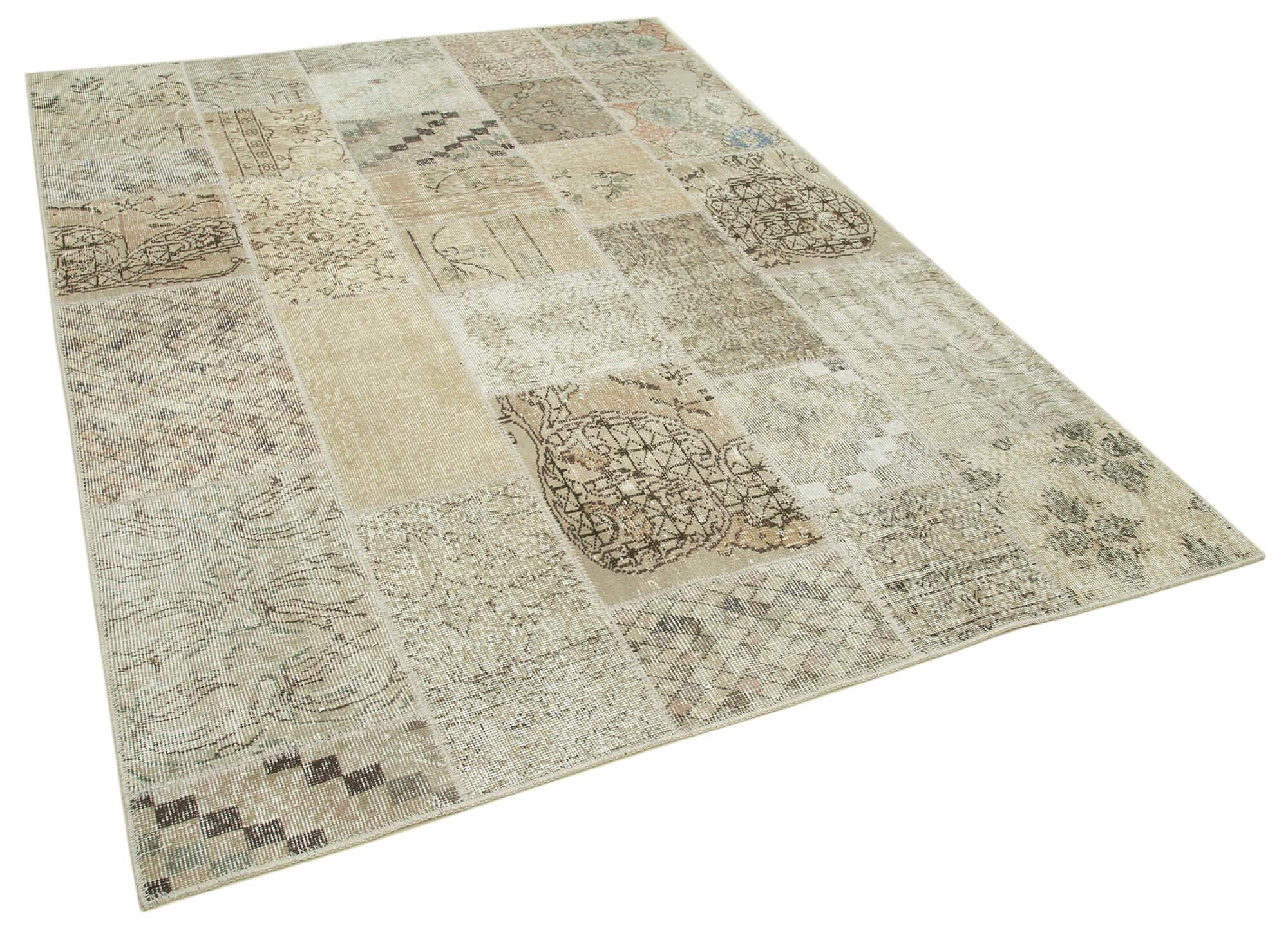 6 x 8 Beige Patchwork Rug - 2608