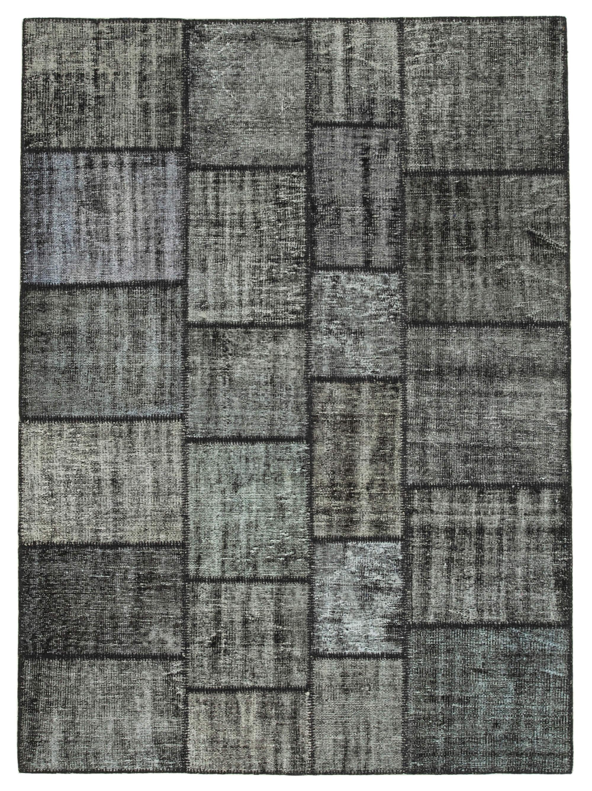 6 x 8 Black Patchwork Rug - 2609