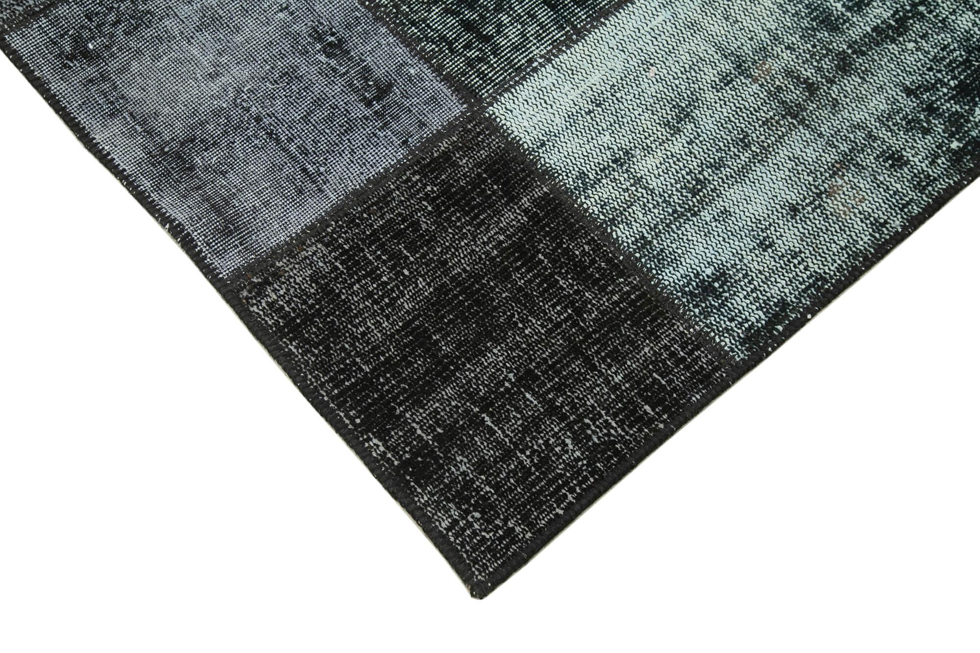 5 x 8 Black Patchwork Rug - 2623