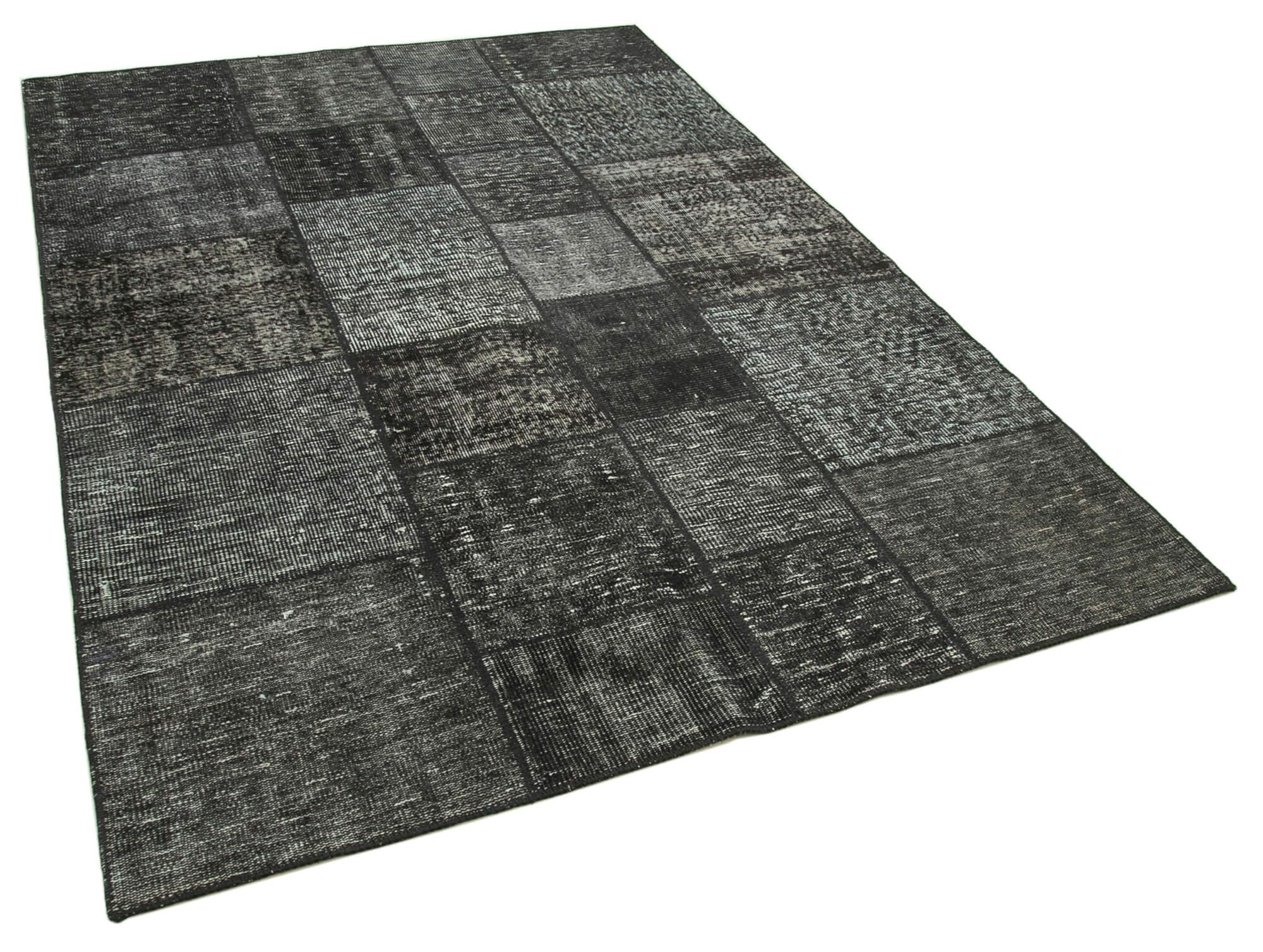 6 x 8 Black Patchwork Rug - 2643