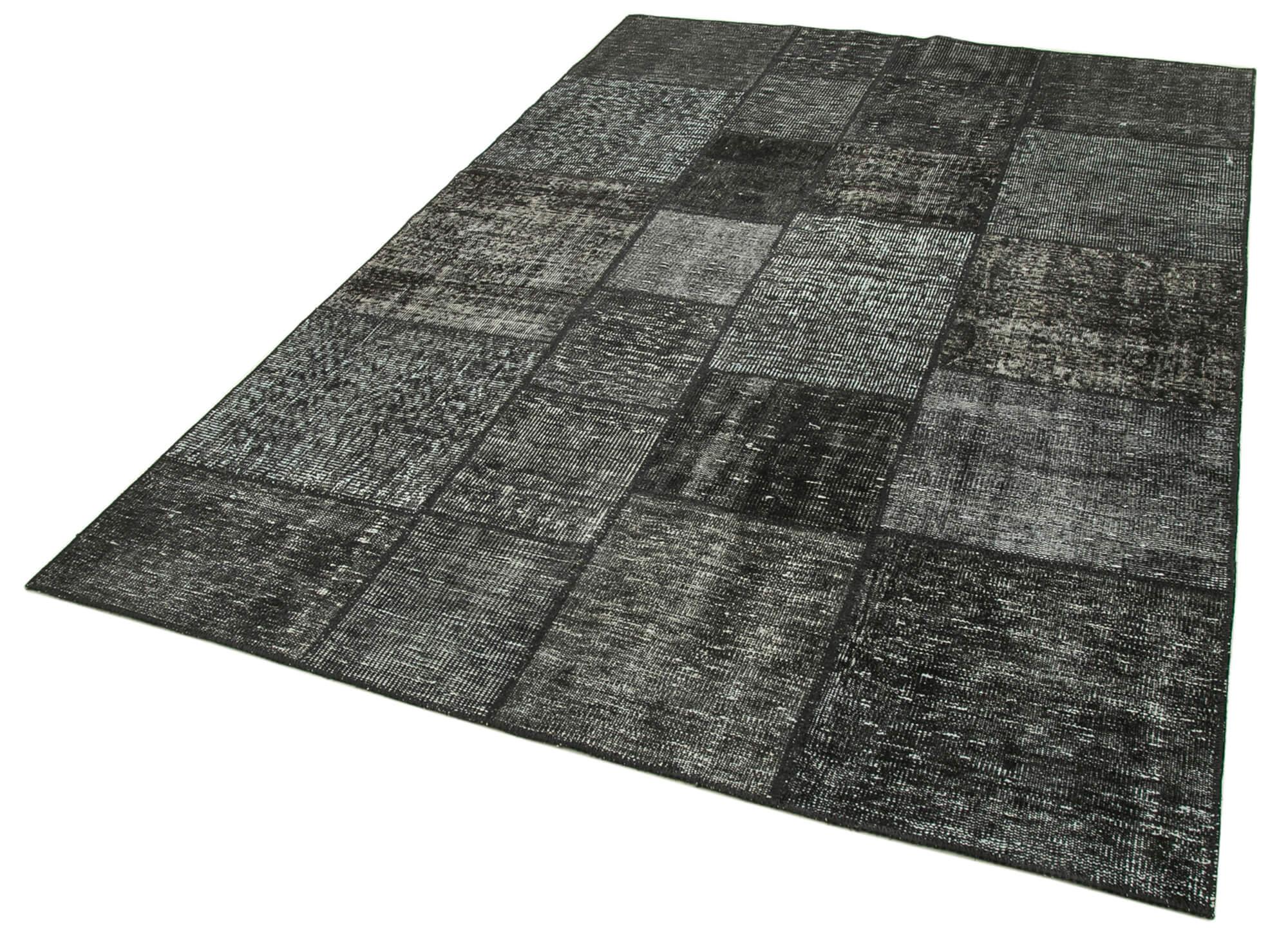 6 x 8 Black Patchwork Rug - 2643