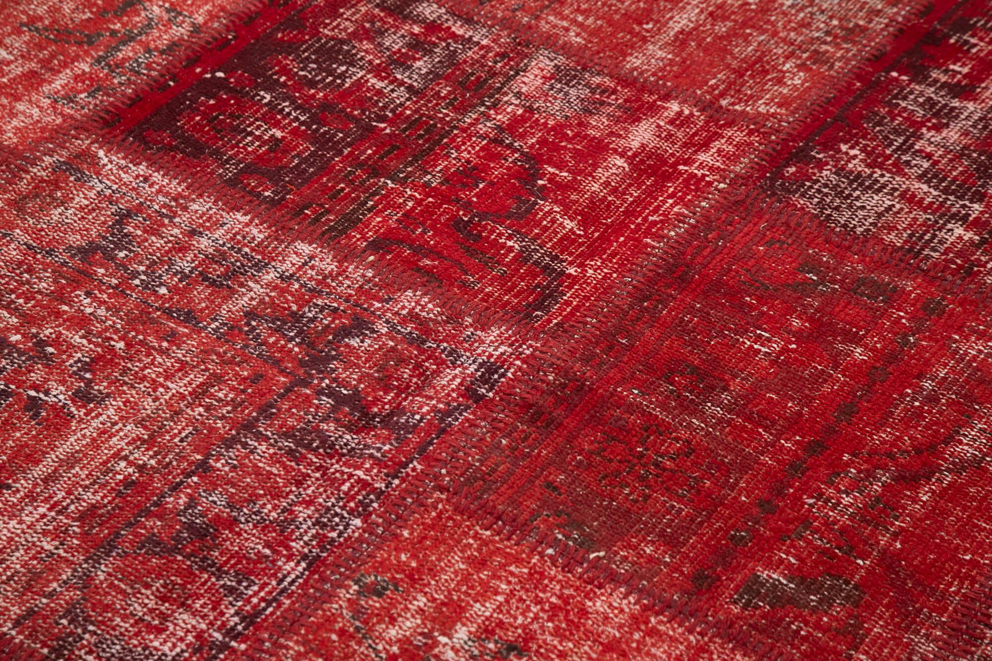 6 x 8 Red Patchwork Rug - 2648