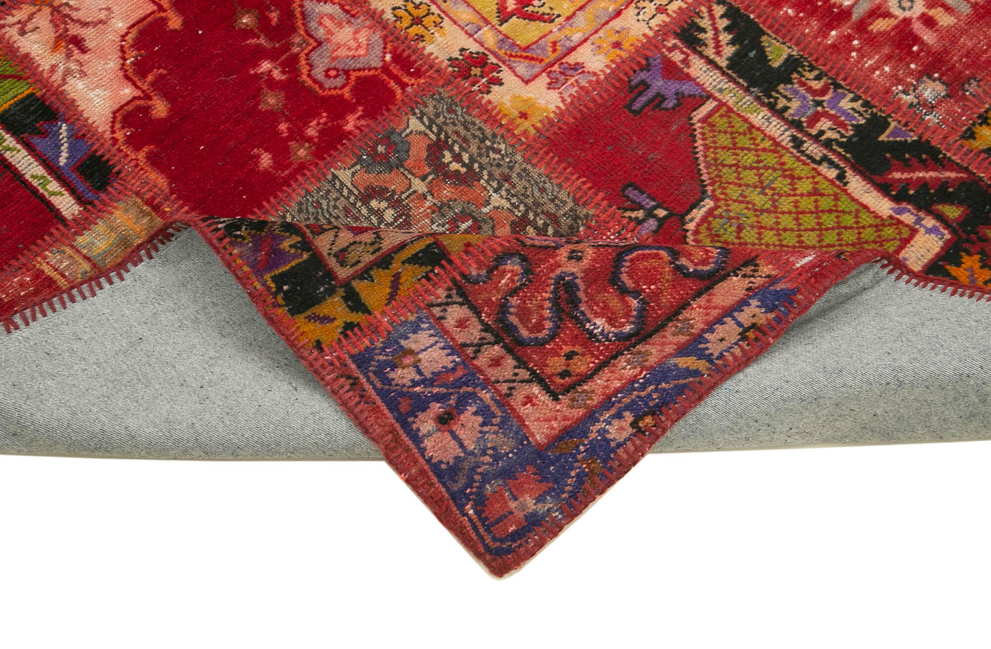 4 x 7 Red Patchwork Rug - 2679