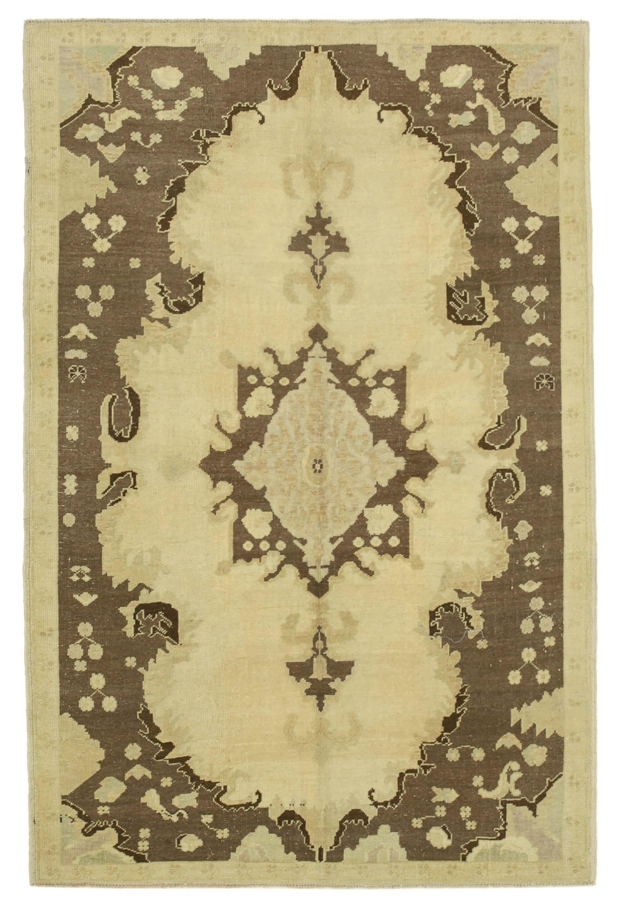 5 x 8 Beige Vintage Anatolian Rug - 2687