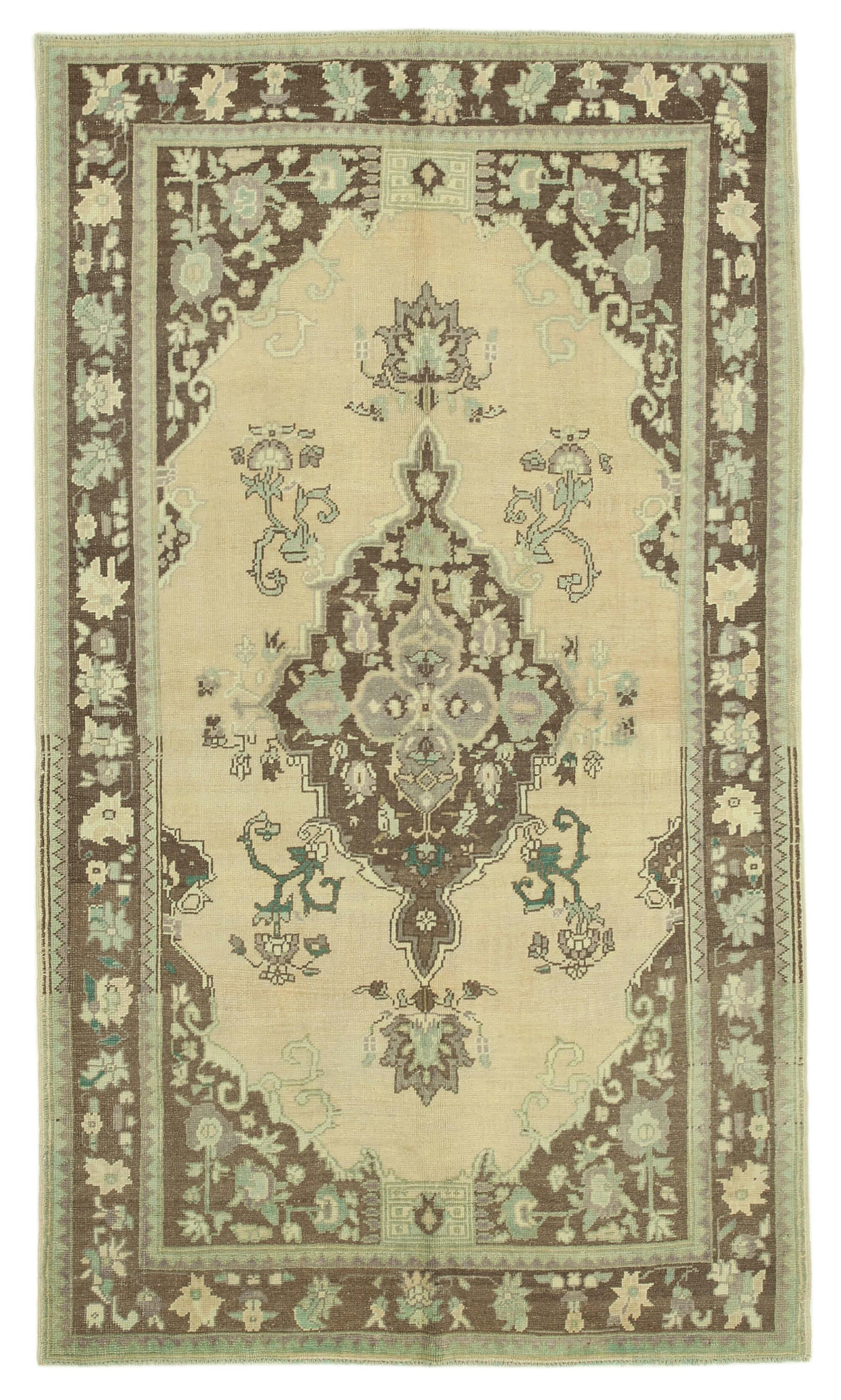 5 x 9 Beige Vintage Anatolian Rug - 2688