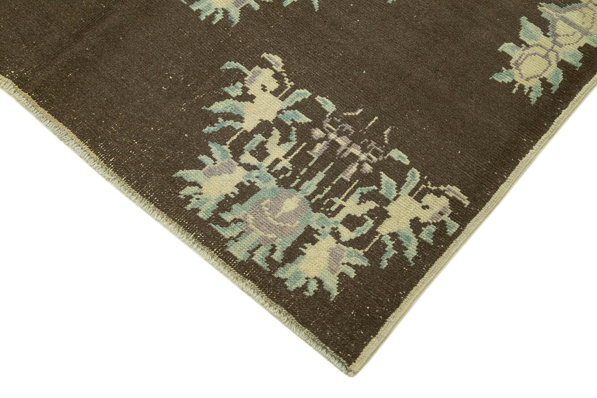 5 x 9 Beige Vintage Anatolian Rug - 2695