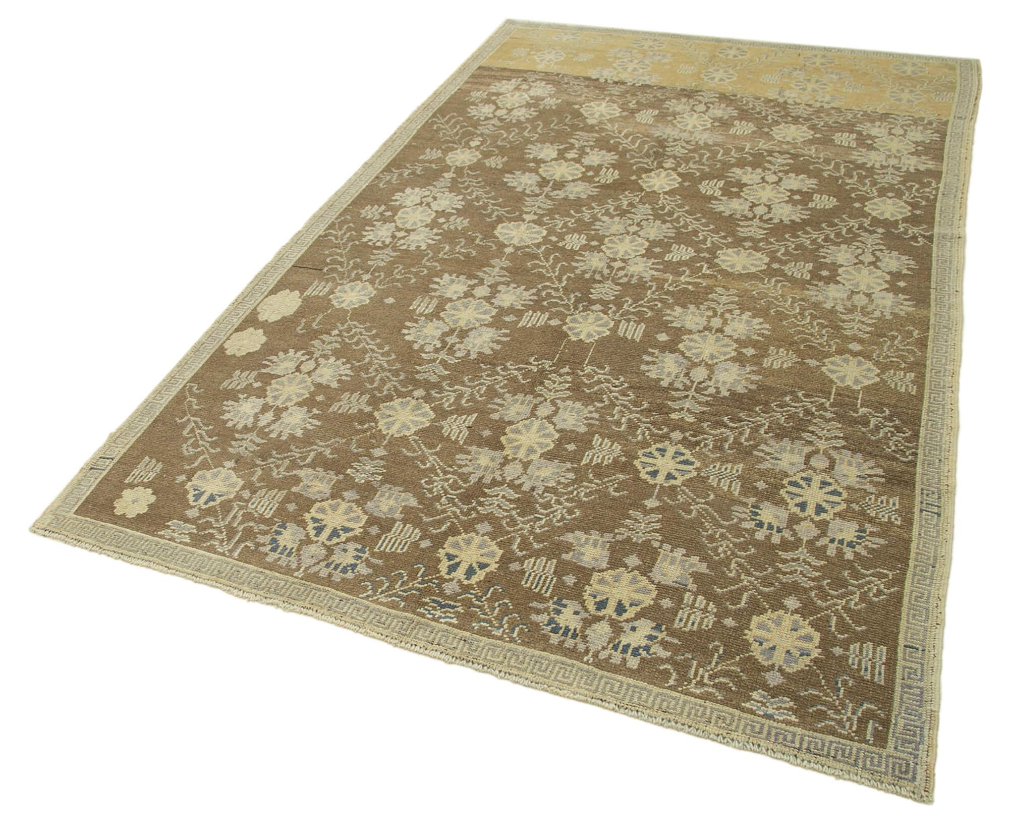 5 x 8 Beige Vintage Anatolian Rug - 2697