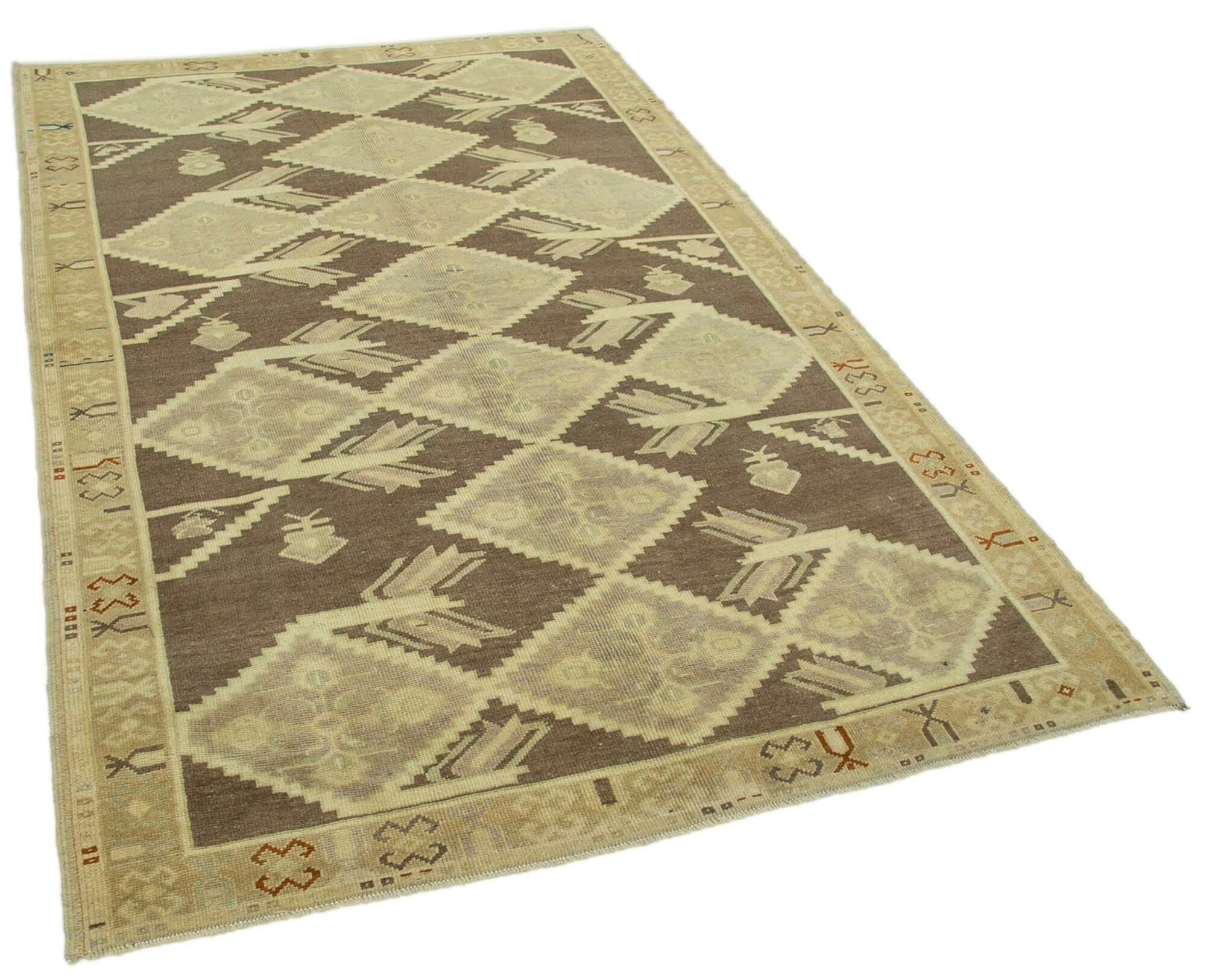 5 x 8 Beige Vintage Anatolian Rug - 2702