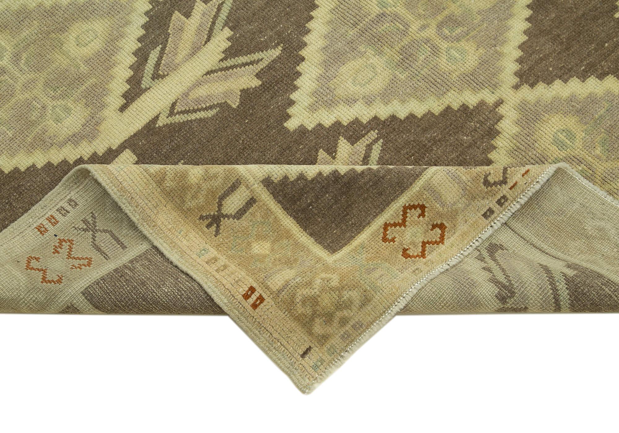 5 x 8 Beige Vintage Anatolian Rug - 2702