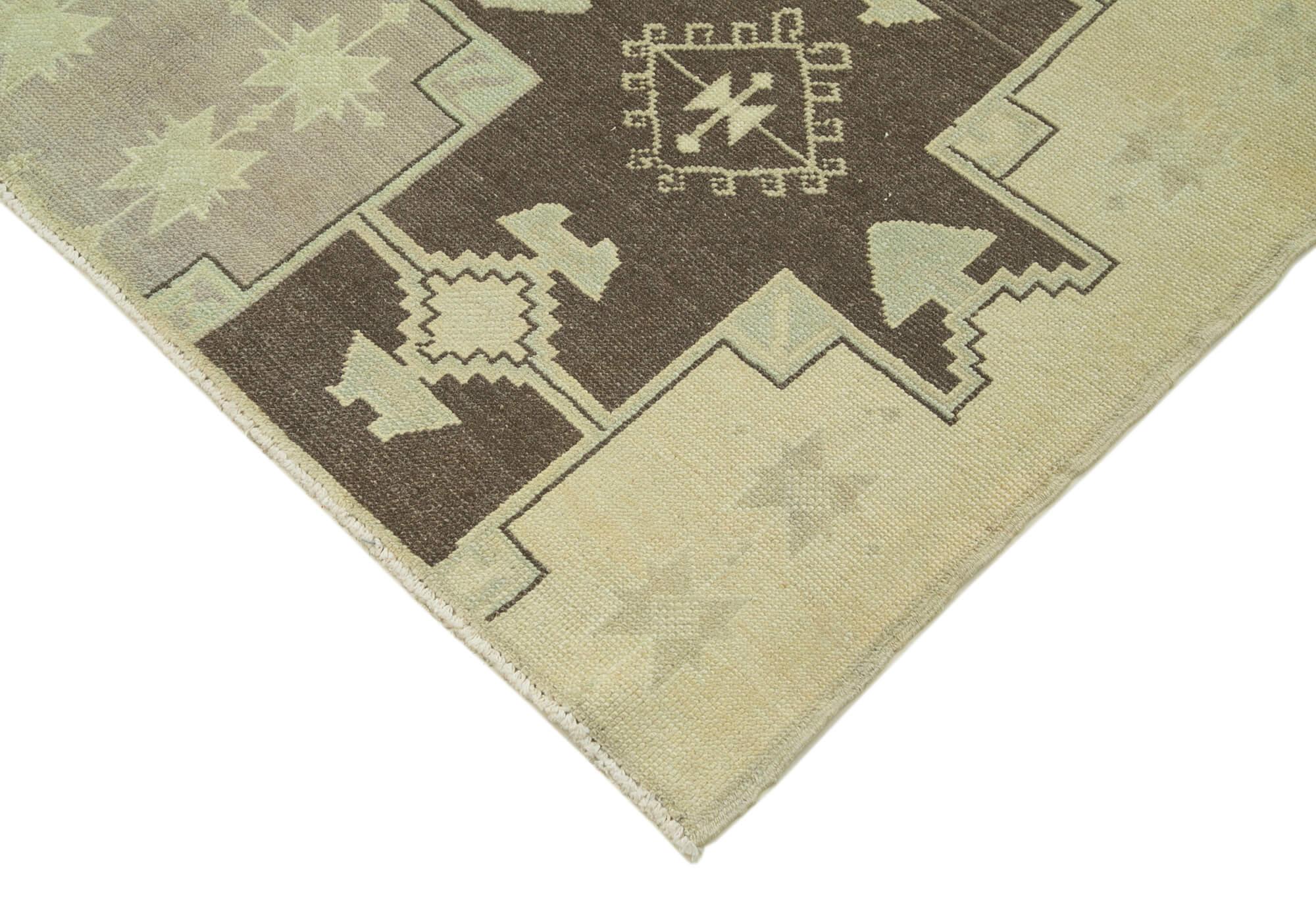 5 x 9 Beige Vintage Anatolian Rug - 2704