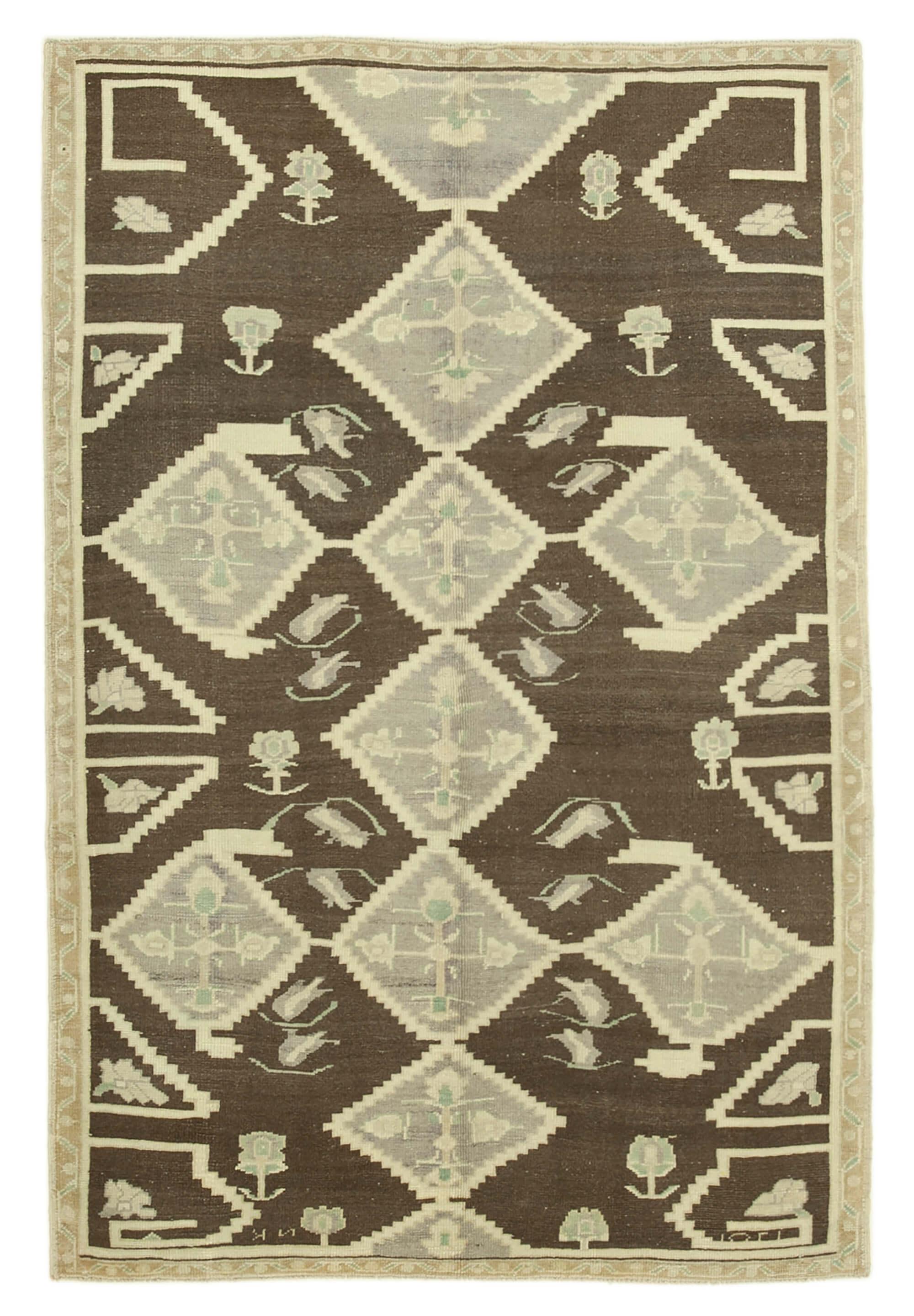 5 x 7 Beige Vintage Anatolian Rug - 2709