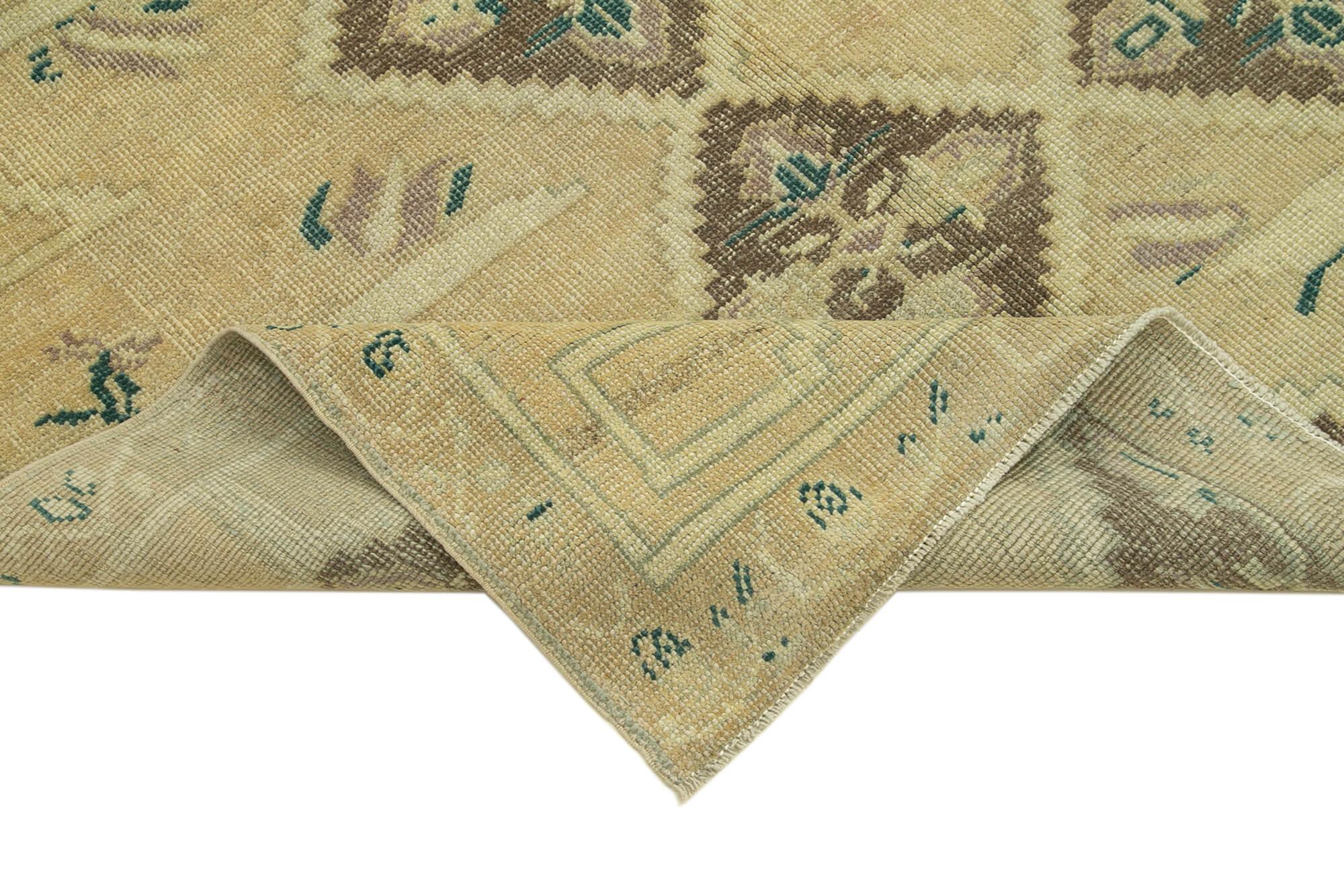 5 x 8 Beige Vintage Anatolian Rug - 2711