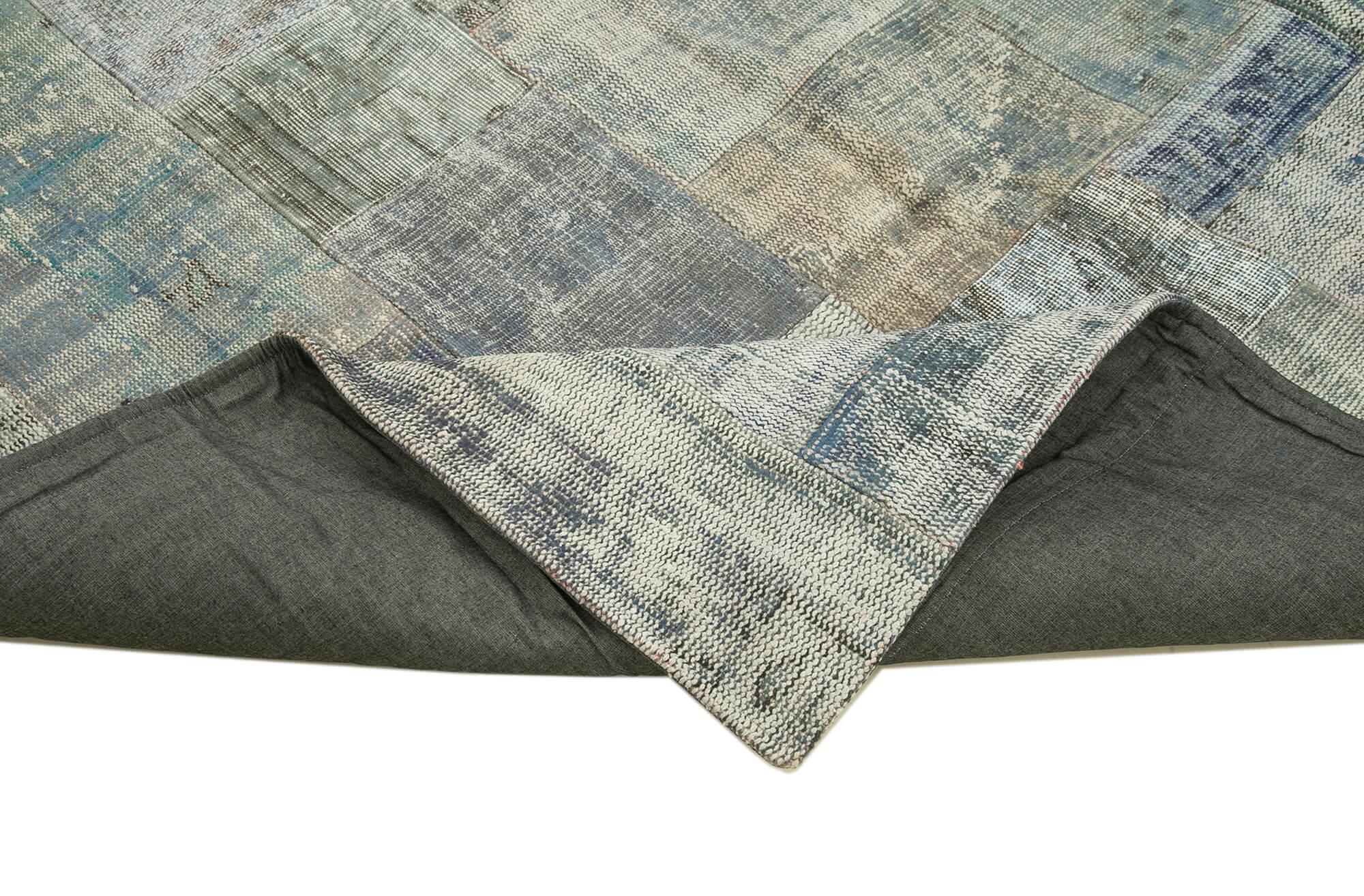 7 x 10 Grey Patchwork Rug - 2747