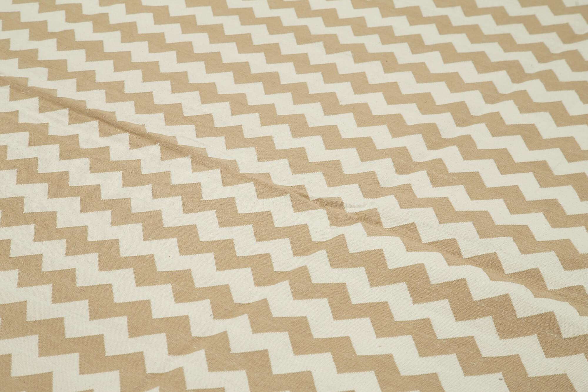 10 x 14 Beige Dhurrie Rug - 2867