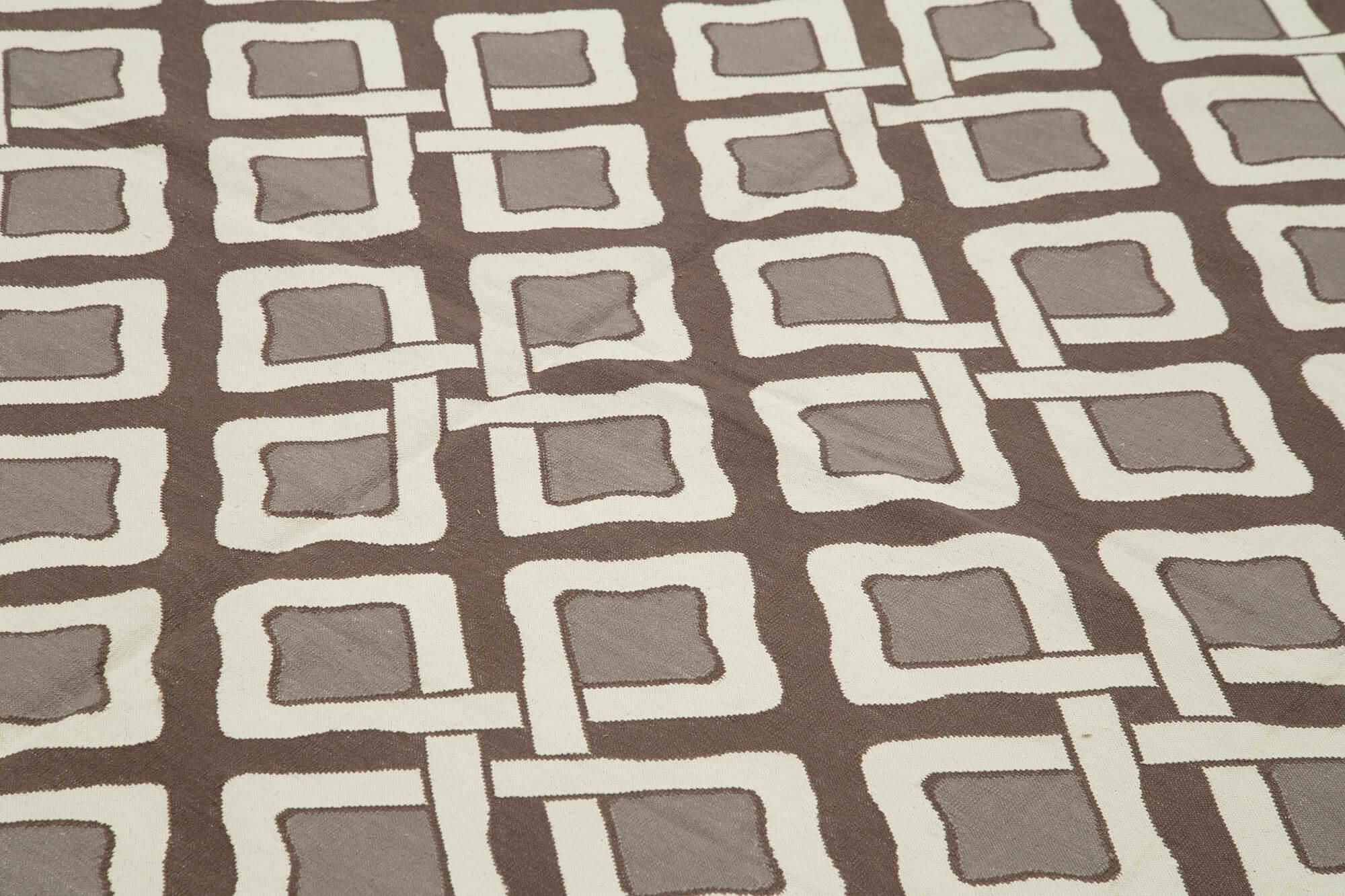 8 x 10 Brown Dhurrie Rug - 2882