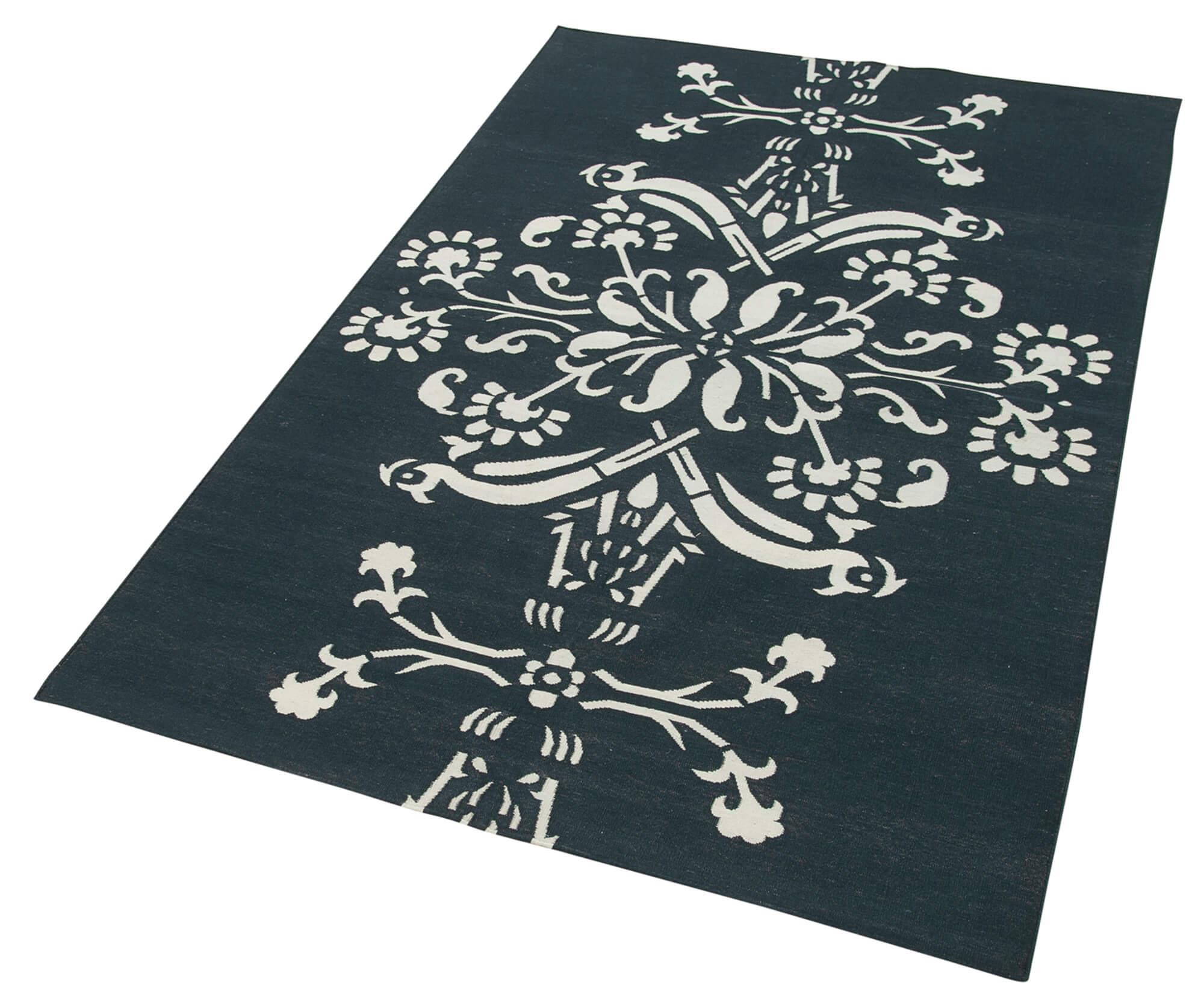 4 x 5 Black Dhurrie Rug - 2902