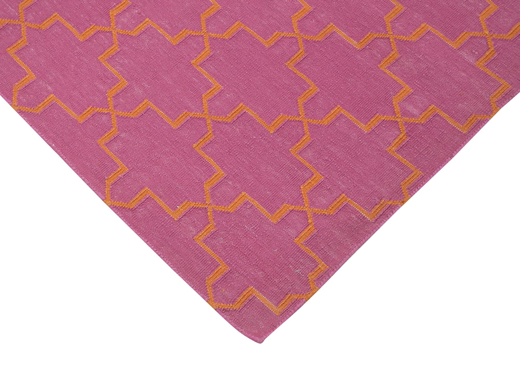 4 x 5 Fuchsia Dhurrie Rug - 2941