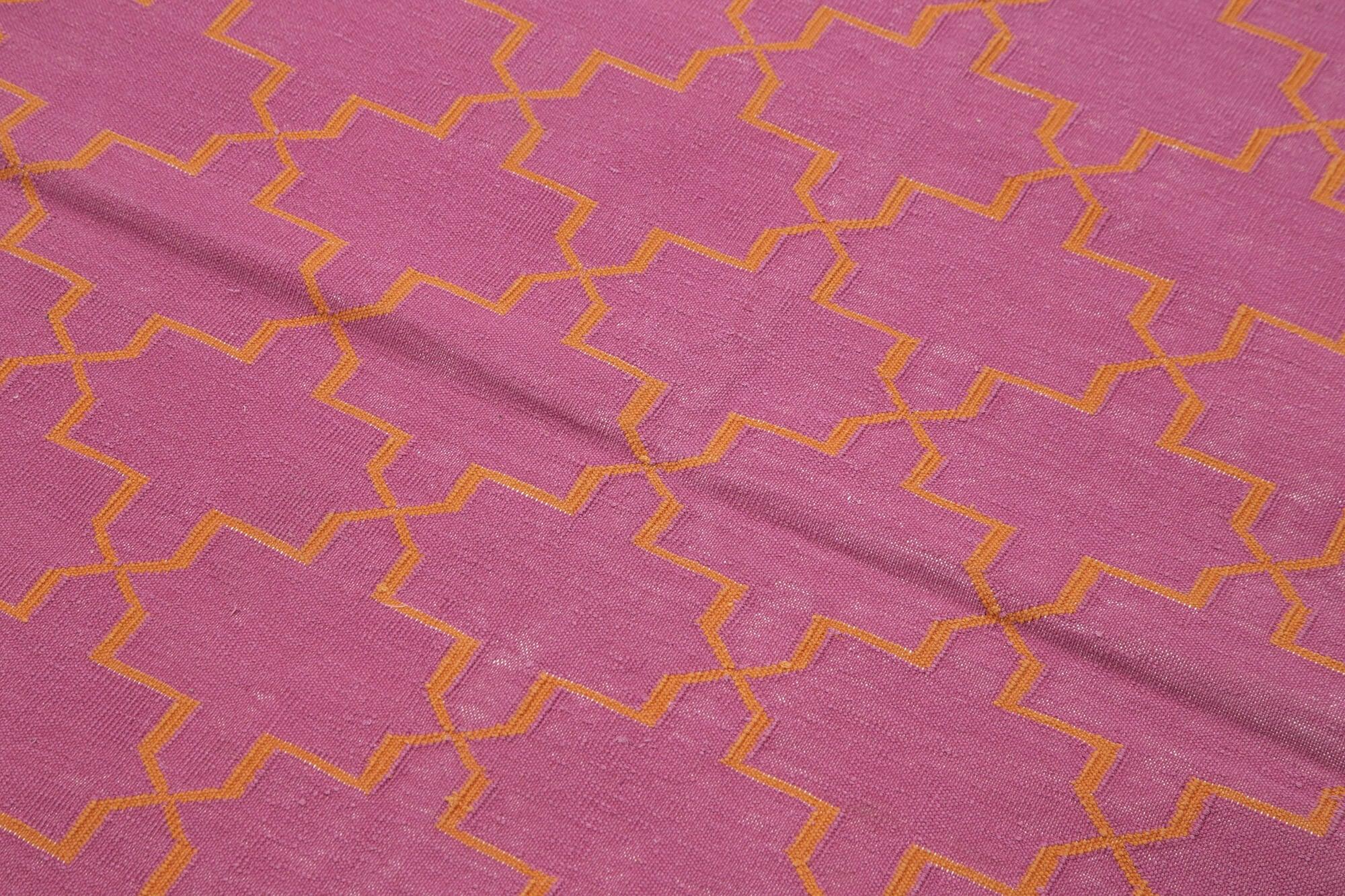 4 x 5 Fuchsia Dhurrie Rug - 2941