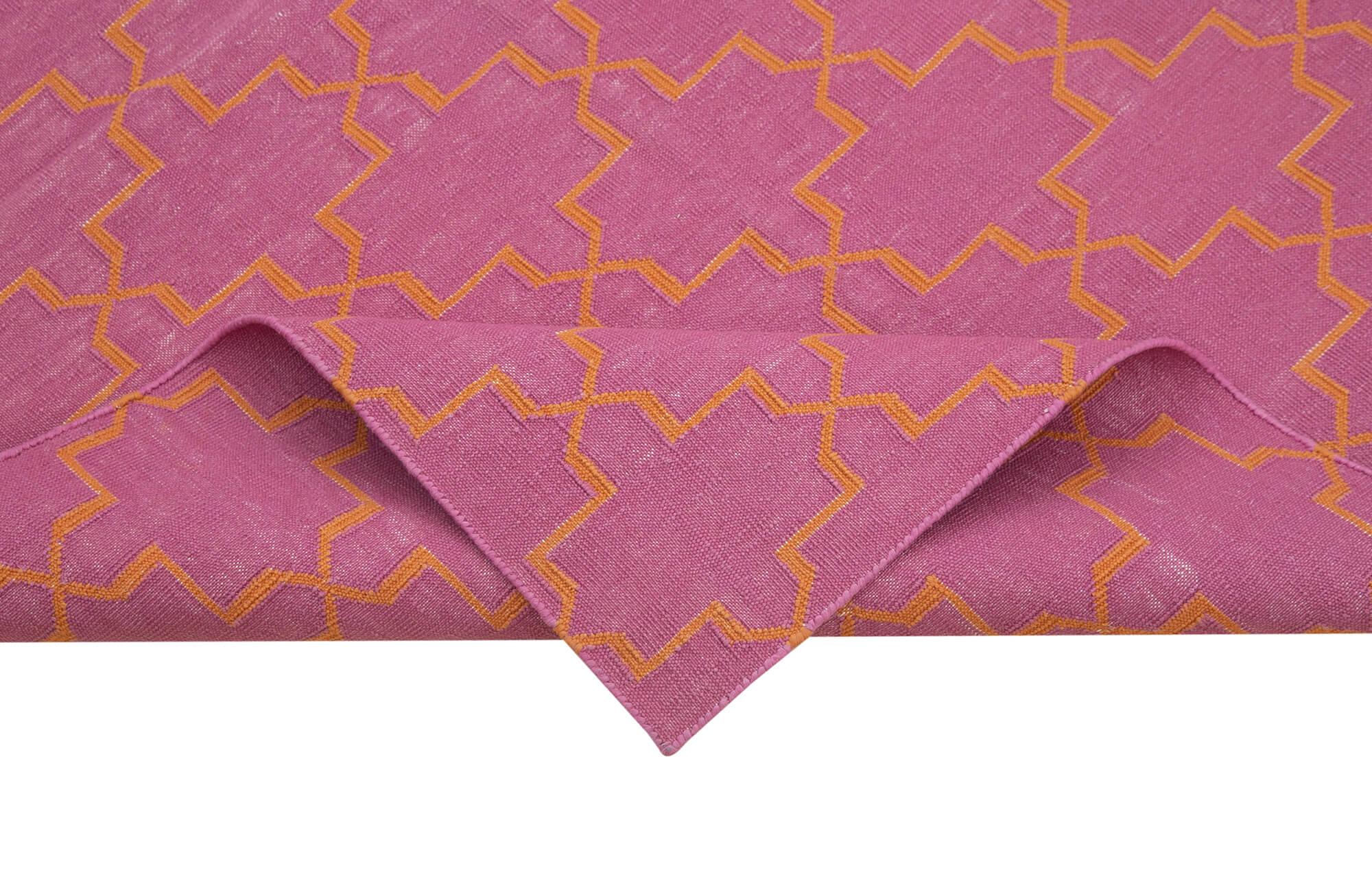 4 x 5 Fuchsia Dhurrie Rug - 2941