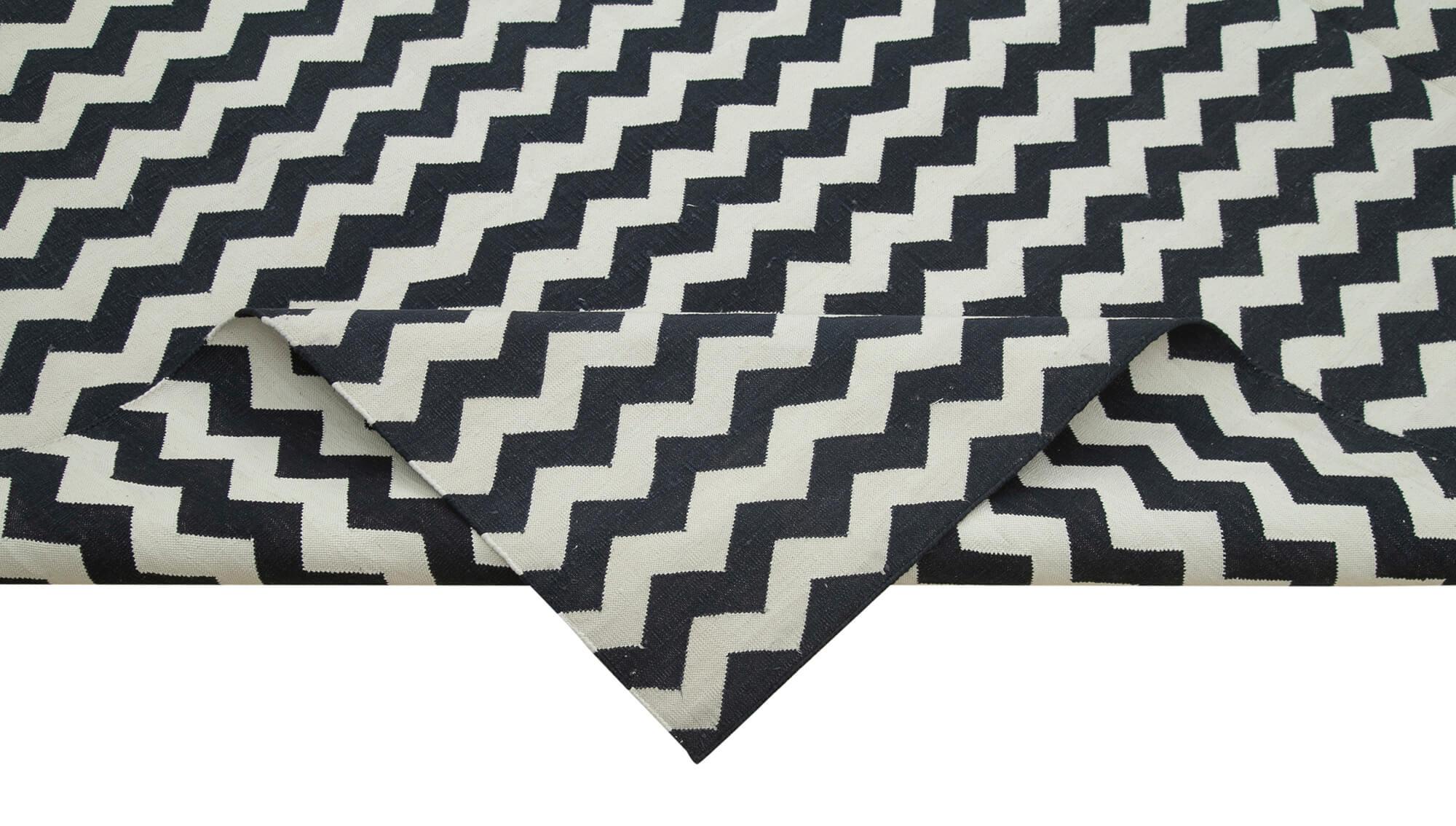 9 x 12 Black Dhurrie Rug - 3042