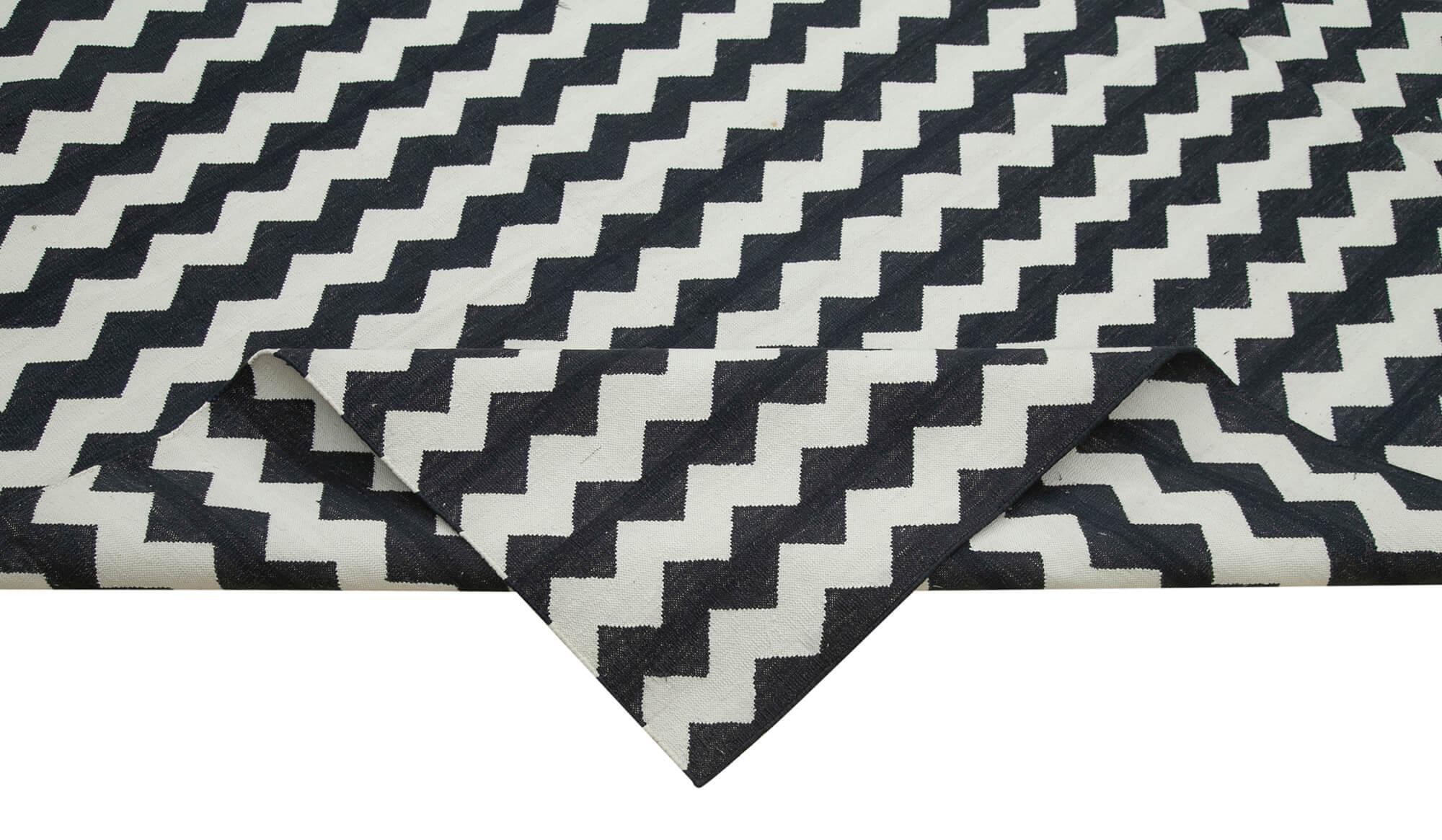 9 x 12 Black Dhurrie Rug - 3045