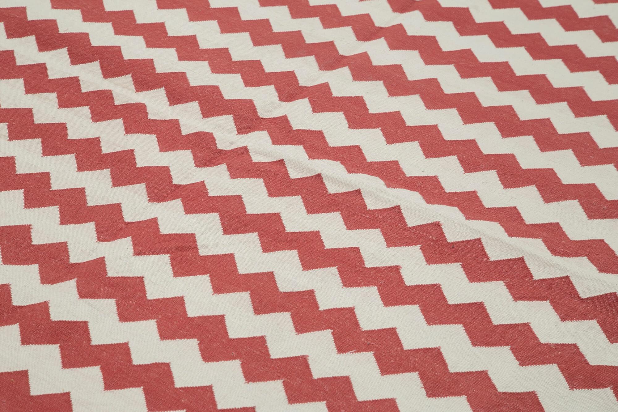 8 x 10 Red Dhurrie Rug - 3120