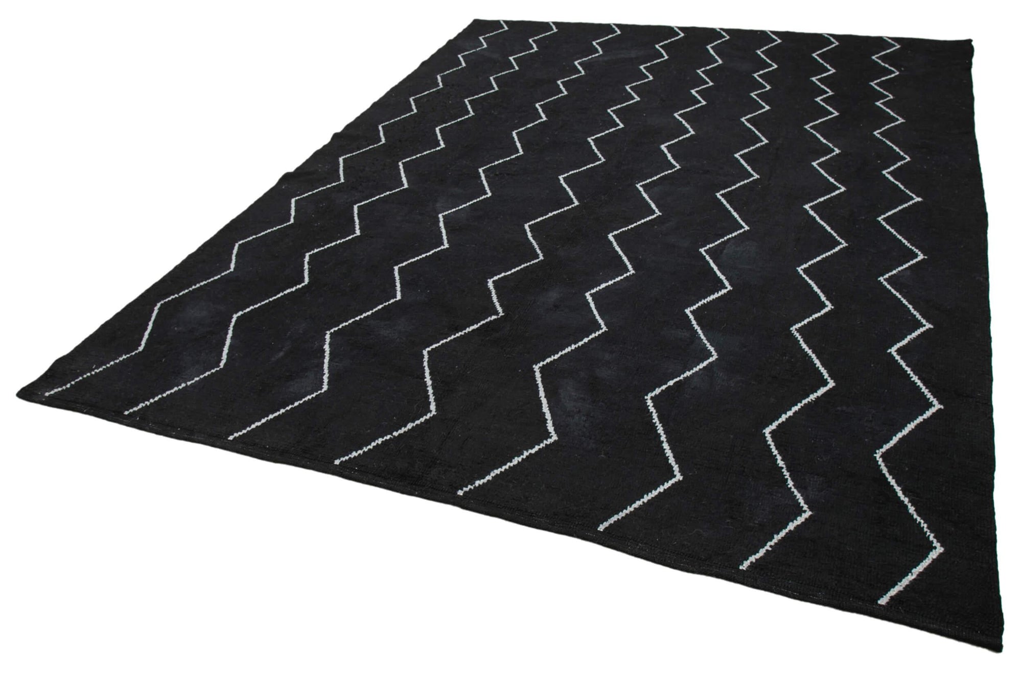 8 x 10 Black Moroccan Rug - 3154